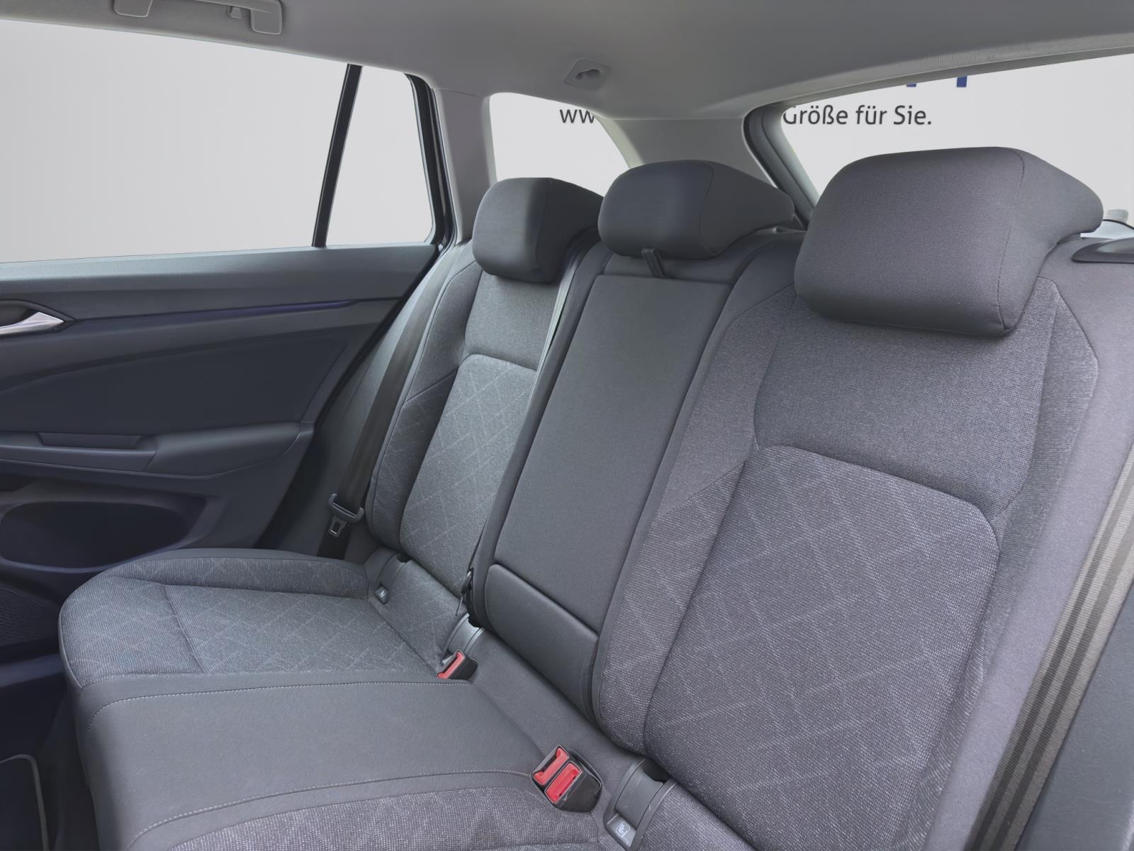 Volkswagen Golf Variant 1.0 eTSI DSG LIFE NAVI AHK KAMERA PDC