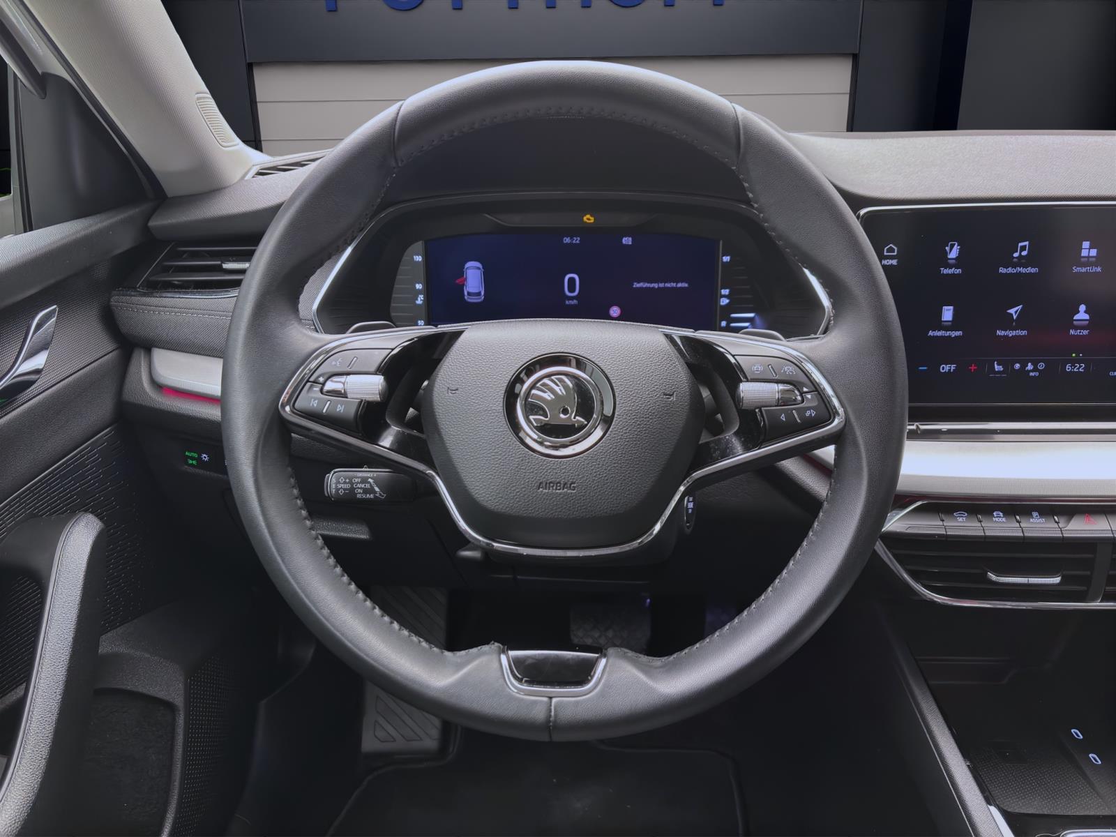 Skoda Octavia Combi 2.0 TDI DSG STYLE HuD STDHZG AHK