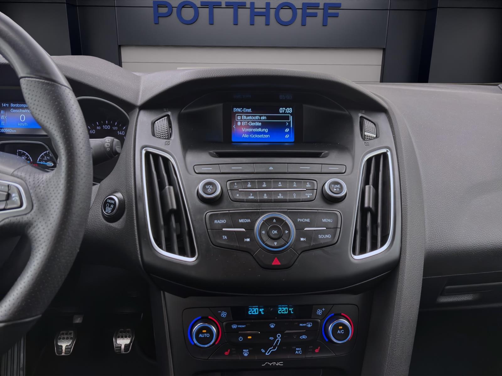 Ford Focus Turnier 1.0 EcoBoost ST-LINE SITZHZG GRA KLIMA