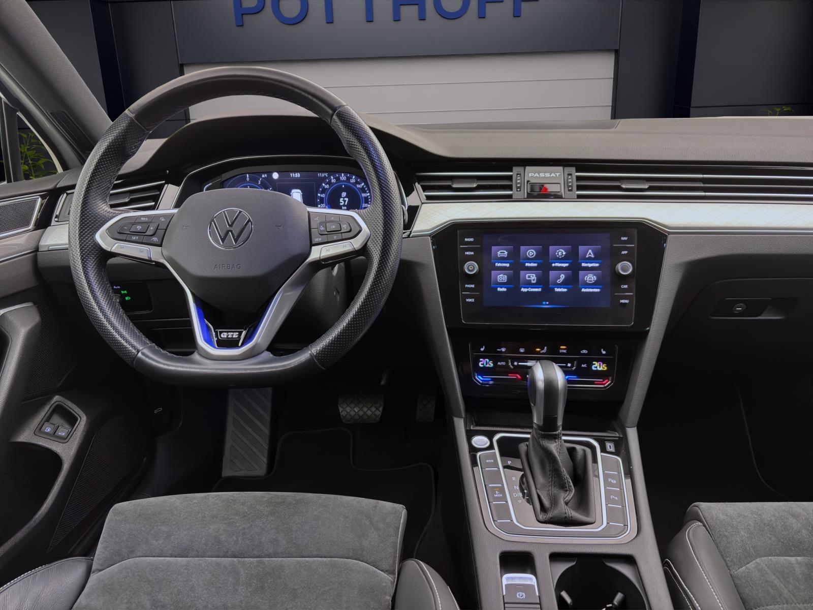 Volkswagen Passat Variant GTE STANDHZG AHK NAVI IQ.LIGHT