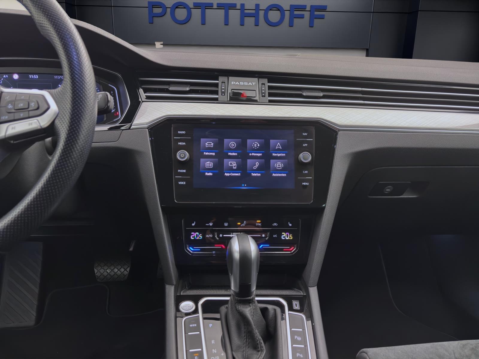 Volkswagen Passat Variant GTE STANDHZG AHK NAVI IQ.LIGHT