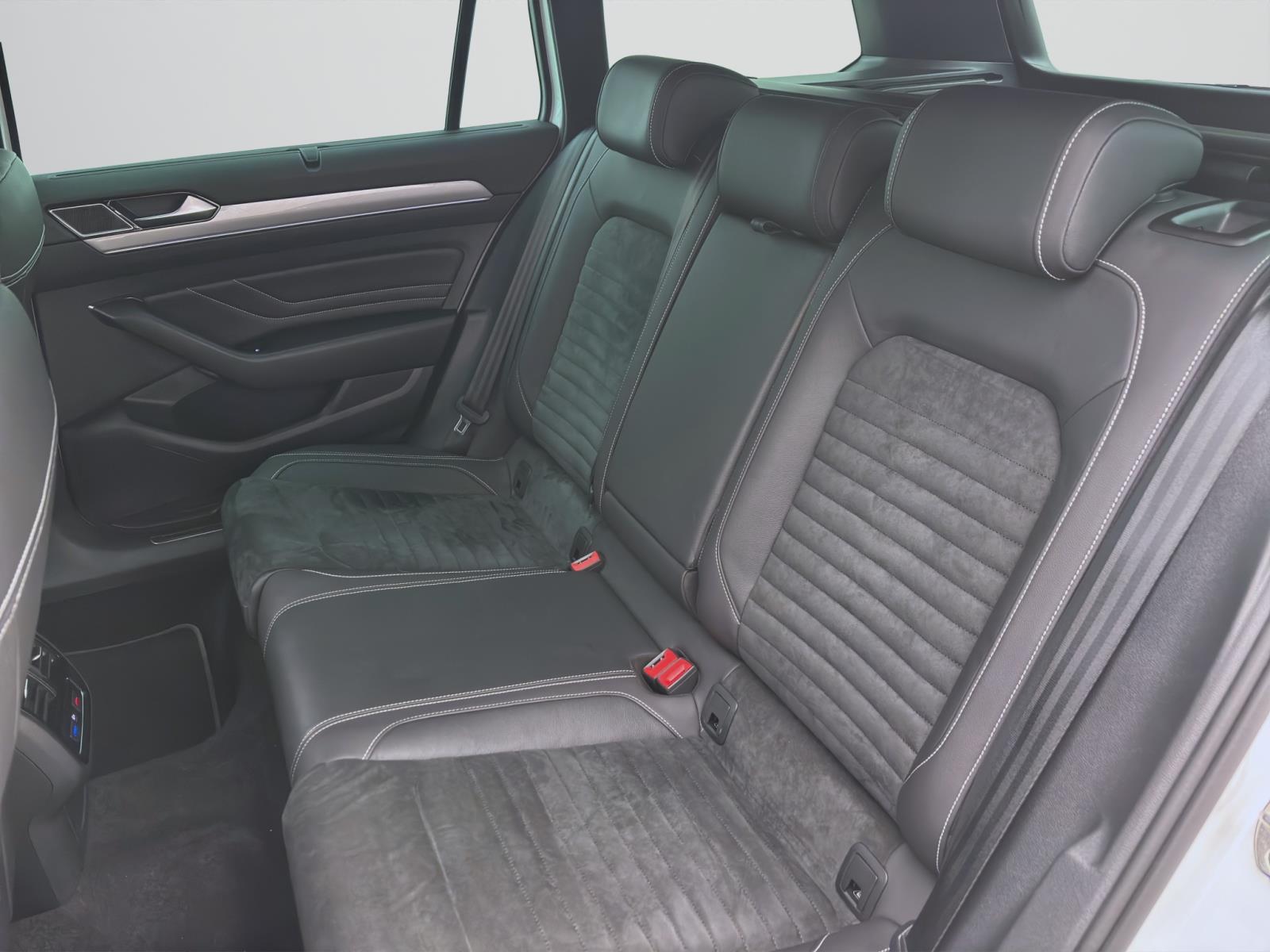 Volkswagen Passat Variant GTE STANDHZG AHK NAVI IQ.LIGHT