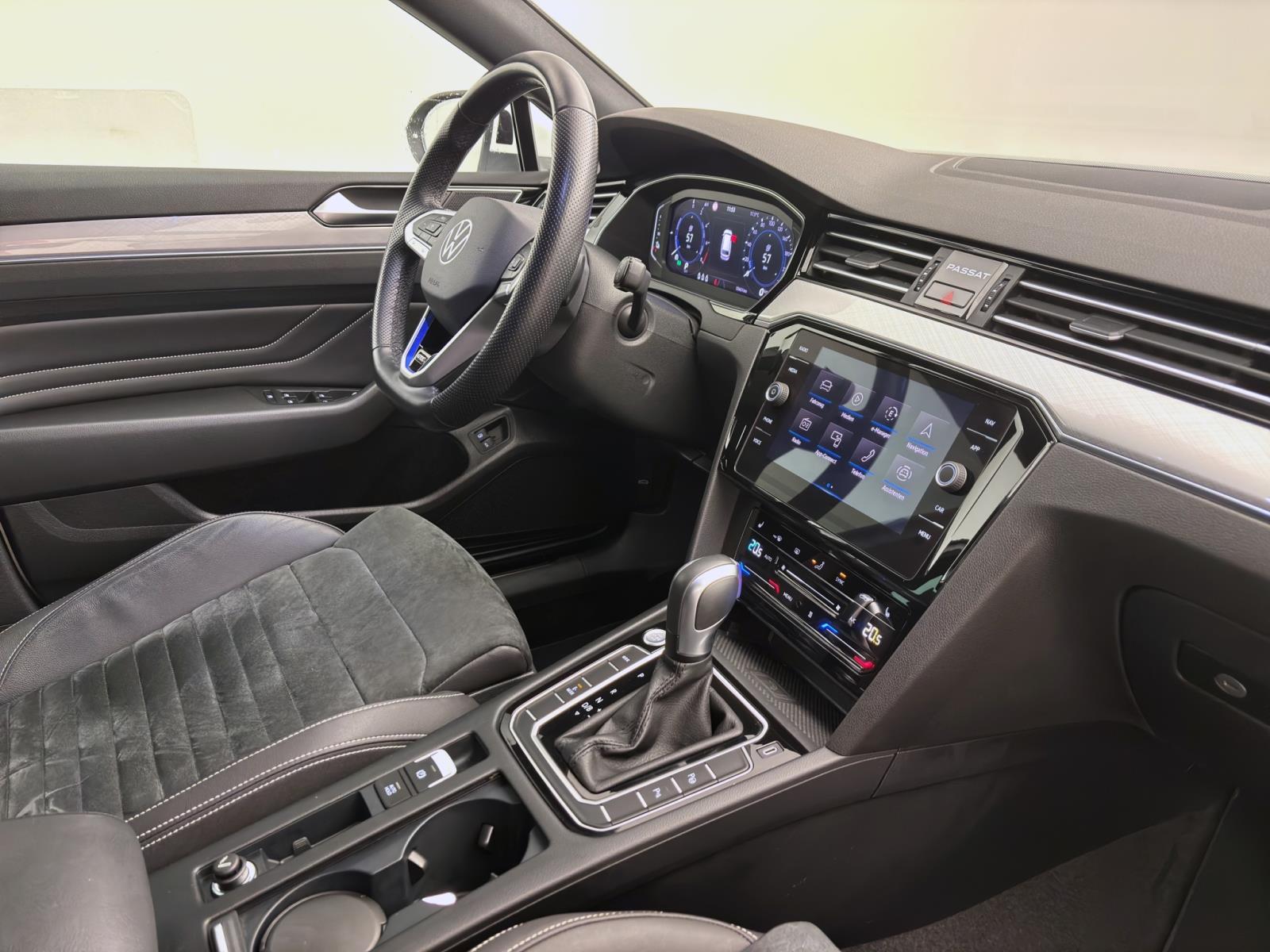 Volkswagen Passat Variant GTE STANDHZG AHK NAVI IQ.LIGHT