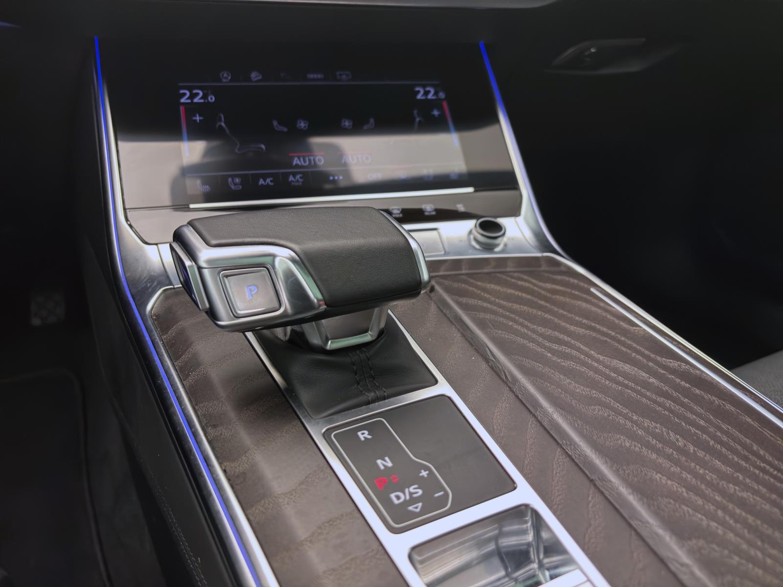 Audi A6 allroad 50 TDI Q STANDHZG PANO AHK NAVI+ MATRIX