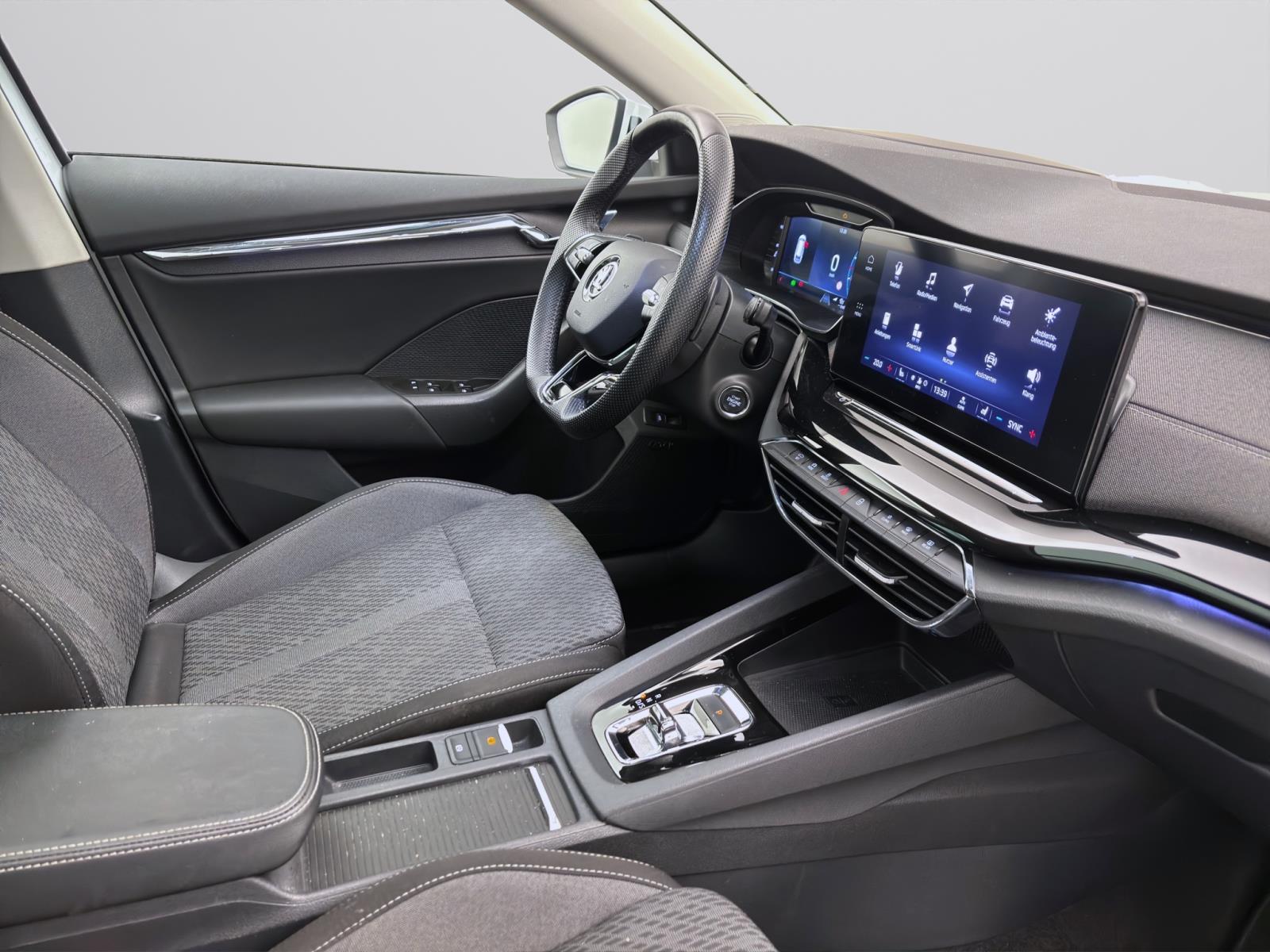 Skoda Octavia Combi 2.0 TDI DSG STYLE HuD PANO STDHZG AHK