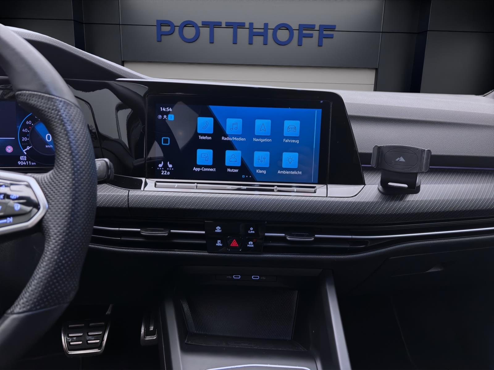 Volkswagen Golf 1.5 eTSI DSG R-LINE NAVI ACC LED PDC