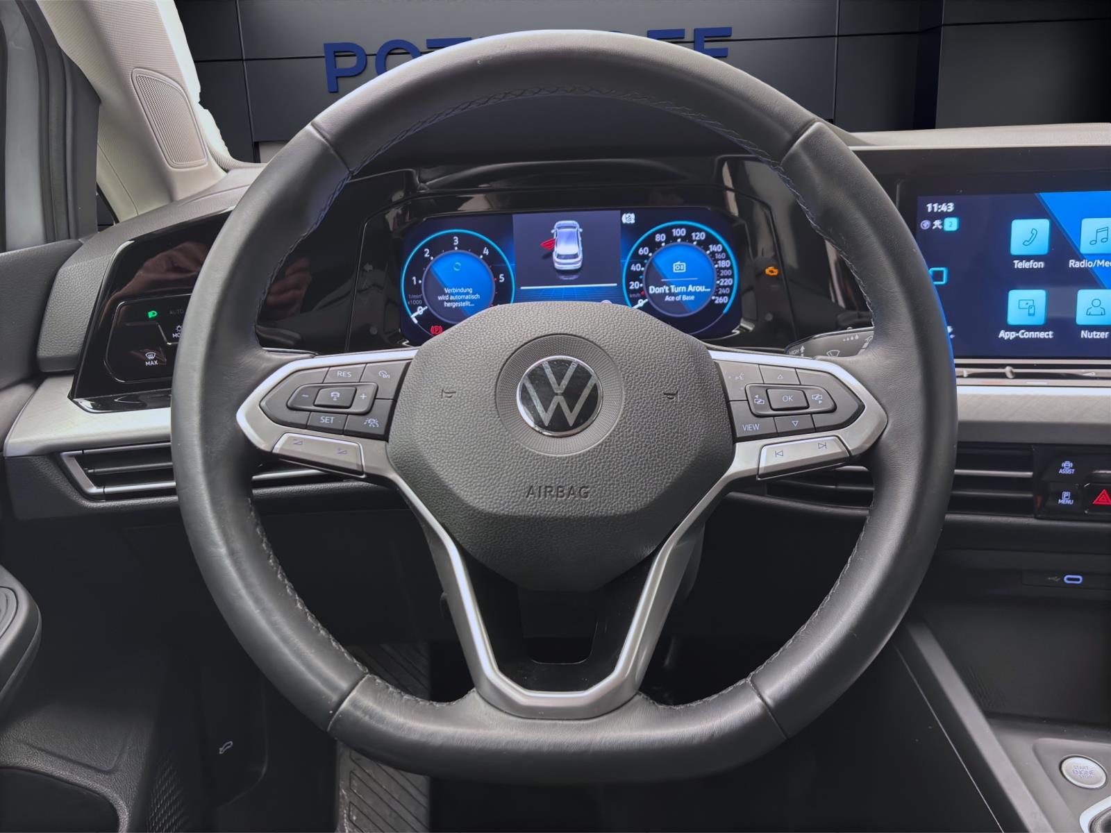Volkswagen Golf 2.0 TDI LIFE NAVI PDC SITZHZG KLIMA
