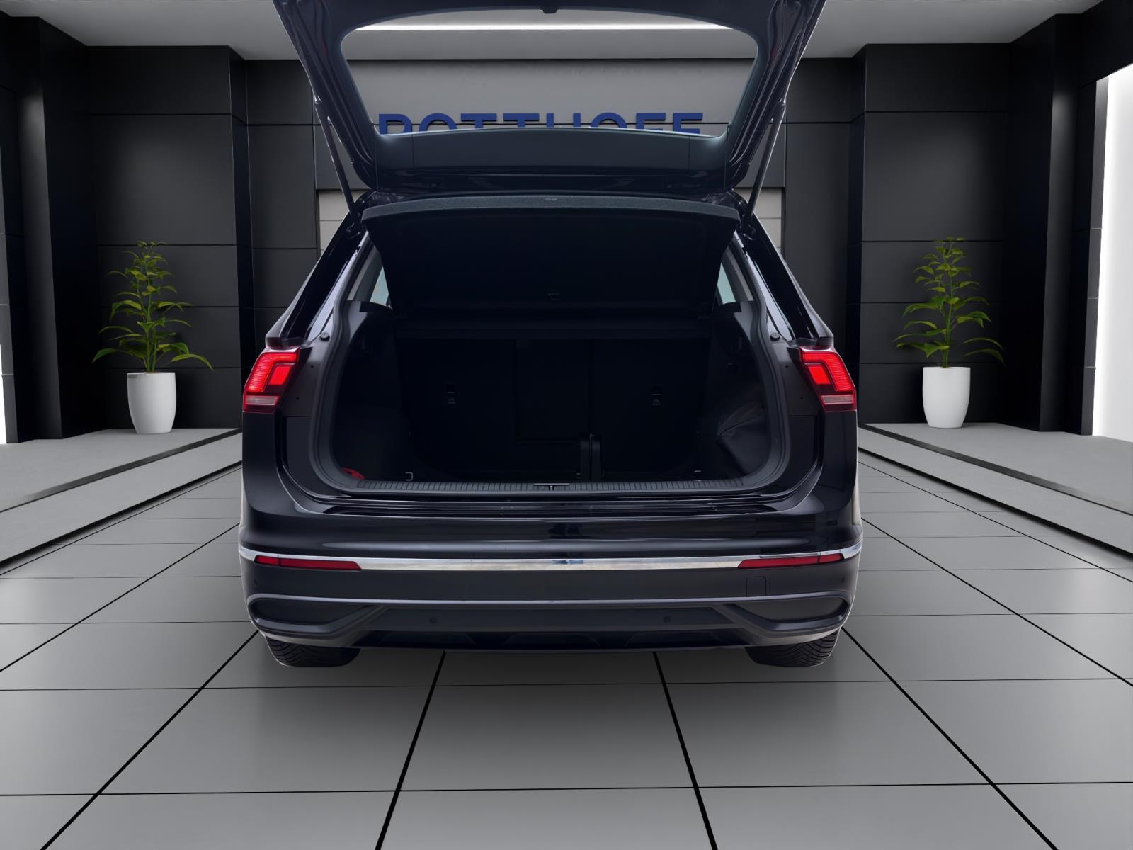 Volkswagen Tiguan 1.5 TSI LIFE AHK KAMERA NAVI APP