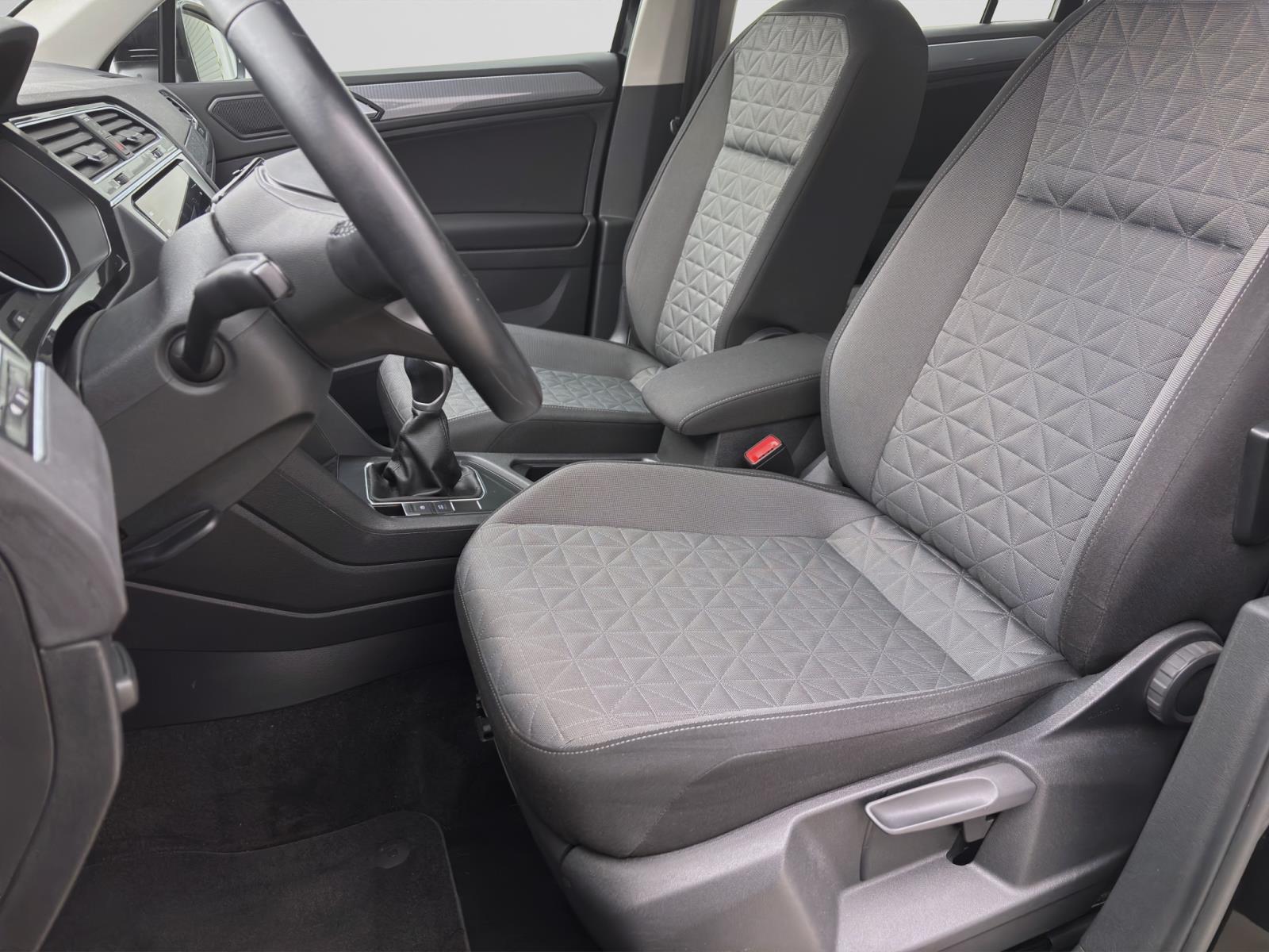 Volkswagen Tiguan 1.5 TSI LIFE AHK KAMERA NAVI APP