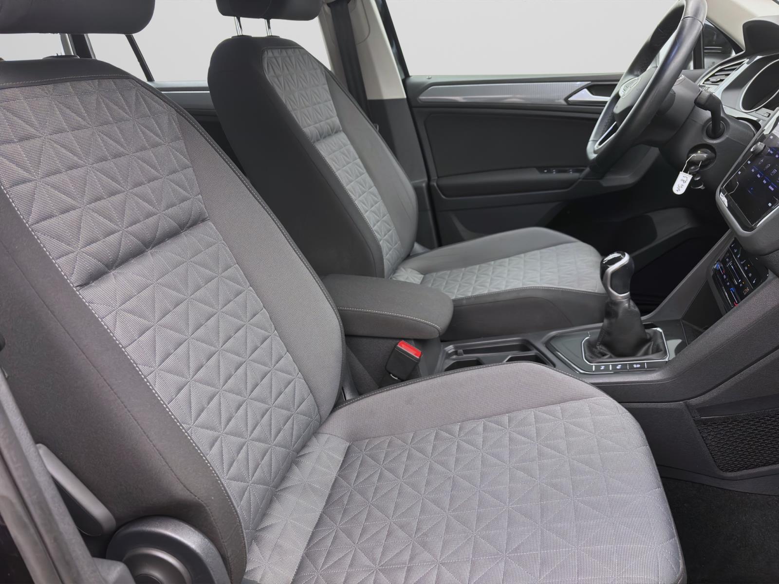 Volkswagen Tiguan 1.5 TSI LIFE AHK KAMERA NAVI APP