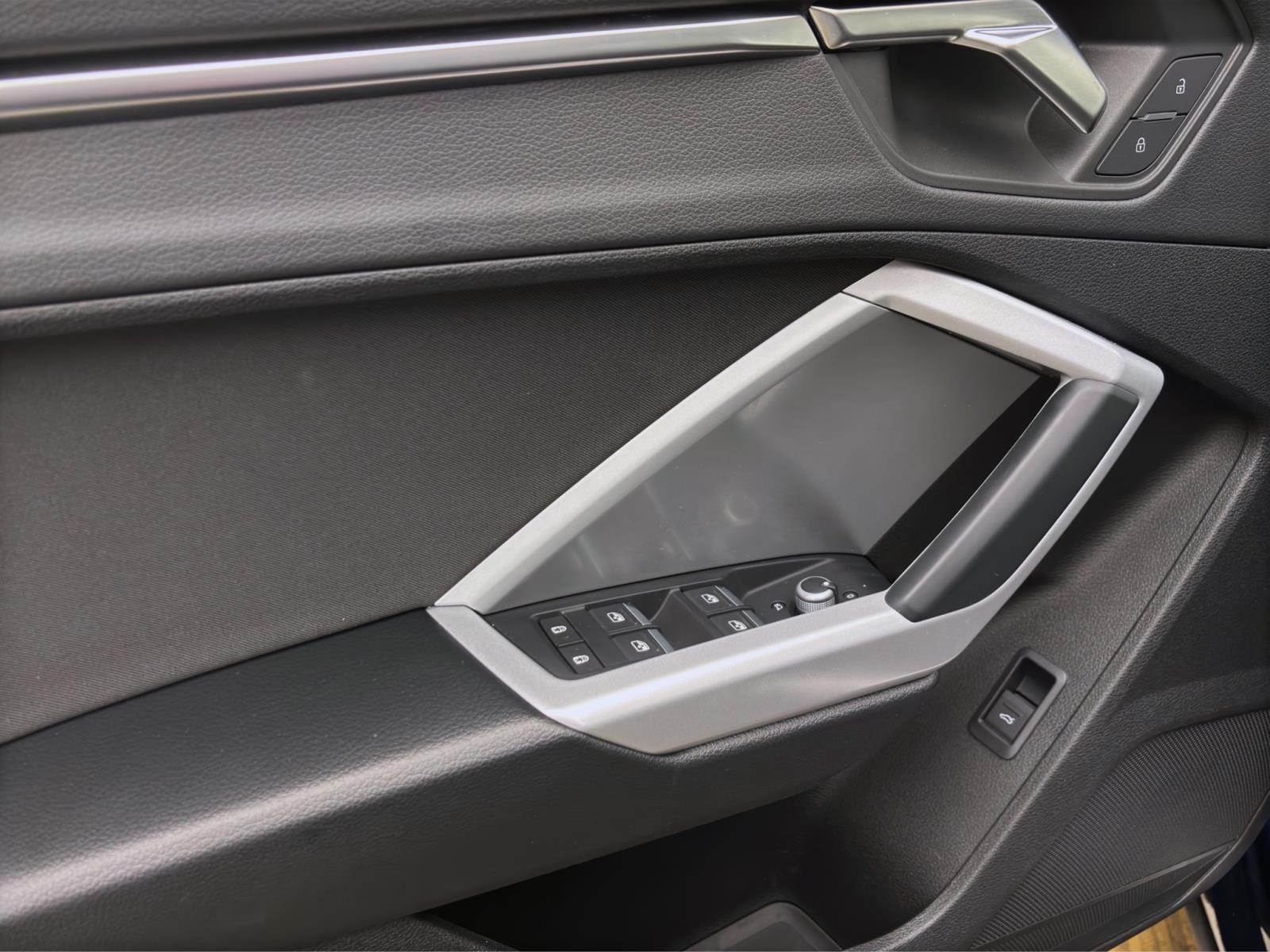 Audi Q3 35 TFSI S LINE PANO NAVI+ KAMERA LED