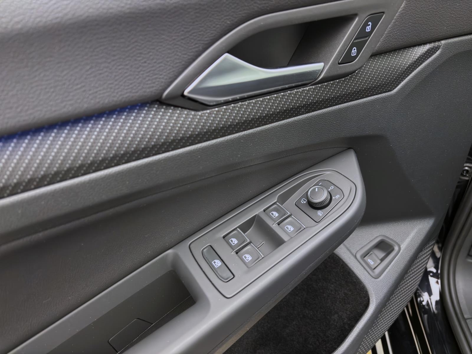 Volkswagen Golf Variant R PANO NAVI KAMERA IQ.LIGHT