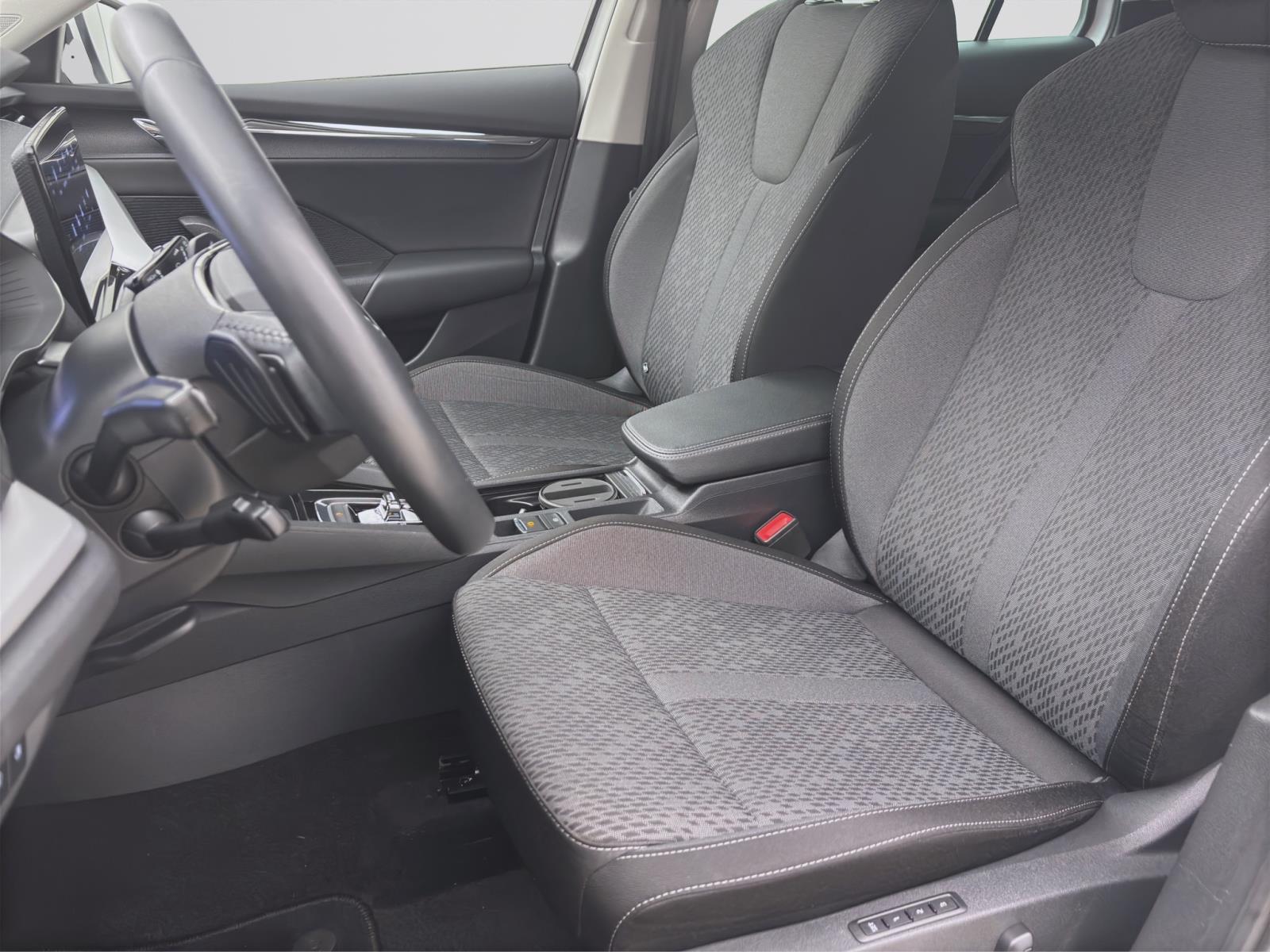 Skoda Octavia Combi 2.0 TDI DSG STYLE STANDHZG AHK NAVI