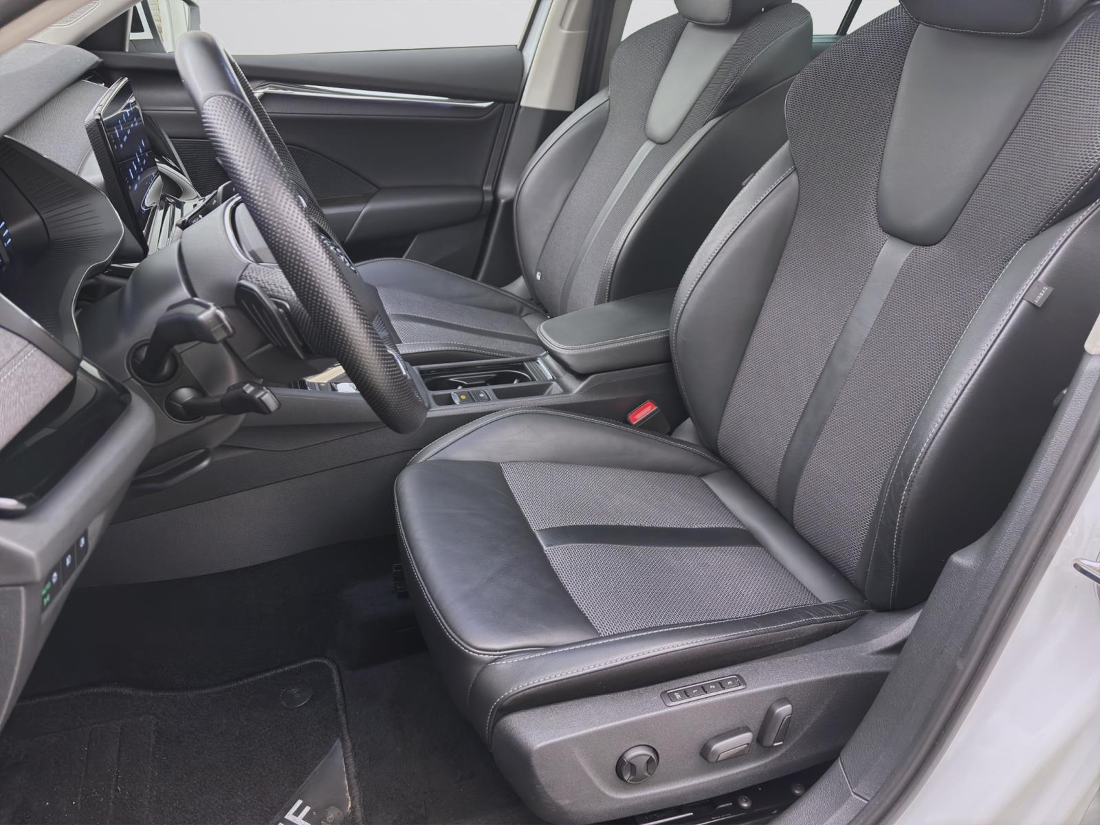 Skoda Octavia Combi 2.0 TDI DSG STYLE STANDHZG PANO AHK NAVI
