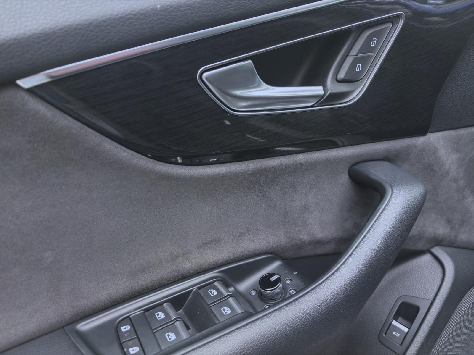 Audi Q8 50 TDI Q S LINE PANO NAVI+ HuD KAMERA