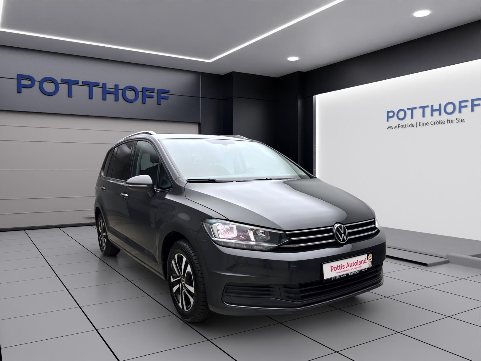 Volkswagen Touran 1.5 TSI DSG UNITED NAVI PDC KLIMA LM16