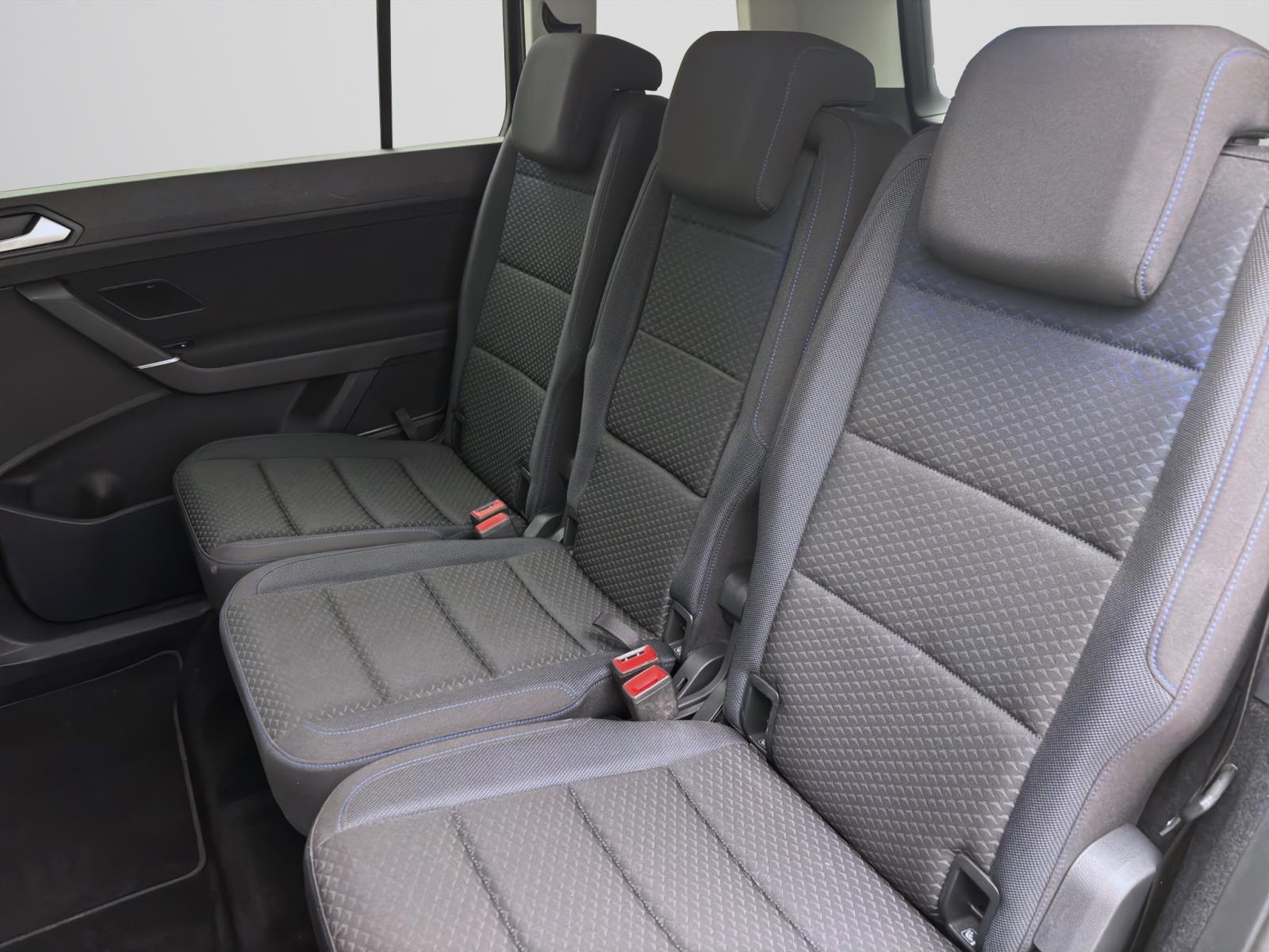 Volkswagen Touran 1.5 TSI DSG UNITED NAVI PDC KLIMA LM16