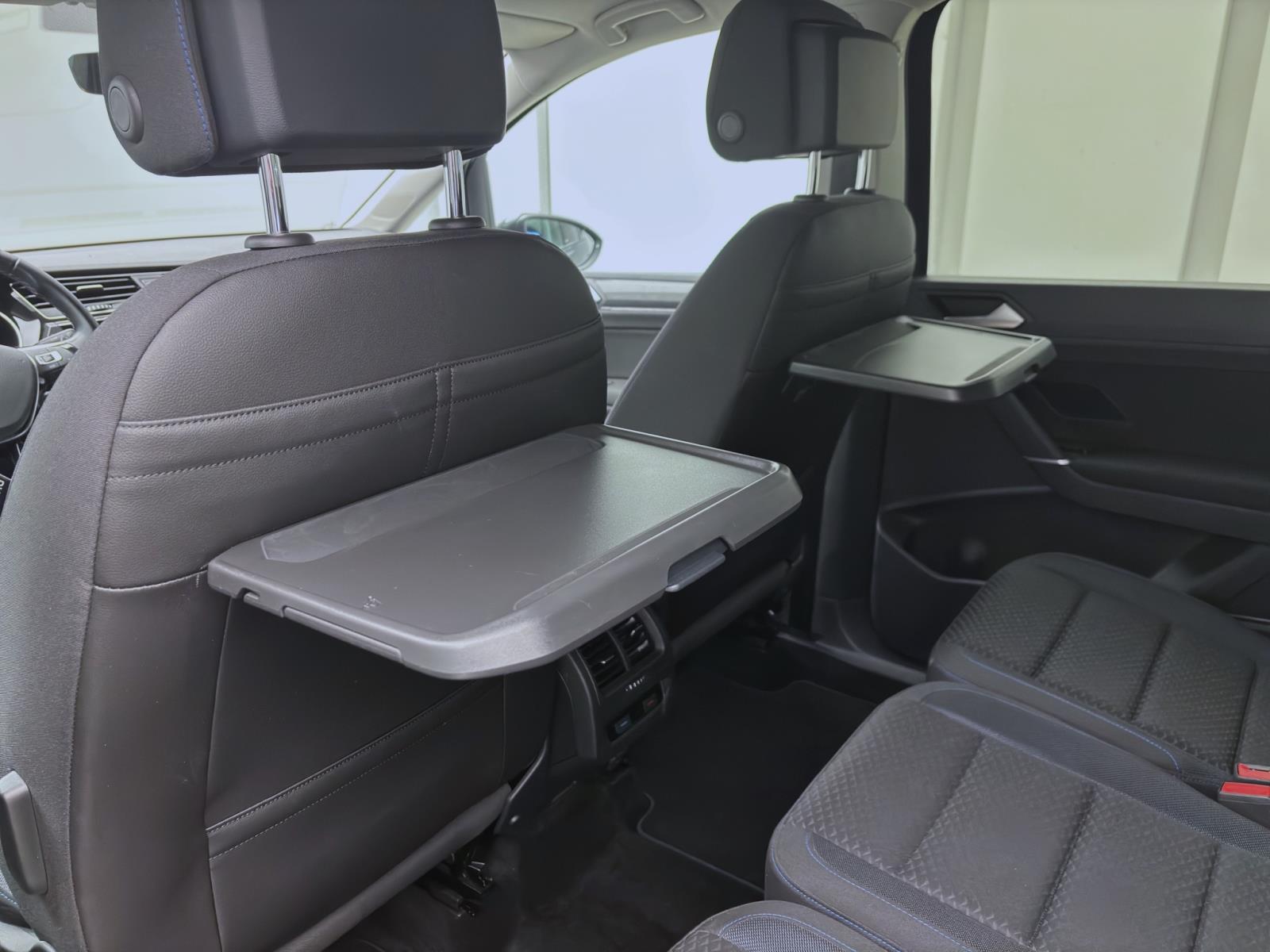 Volkswagen Touran 1.5 TSI DSG UNITED NAVI PDC KLIMA LM16