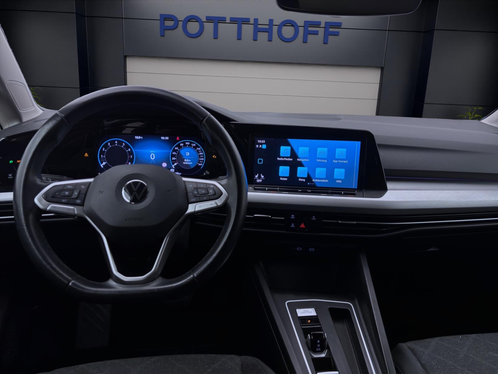 Volkswagen Golf Variant 1.0 eTSI DSG LIFE LM18 NAVI AHK KAMERA