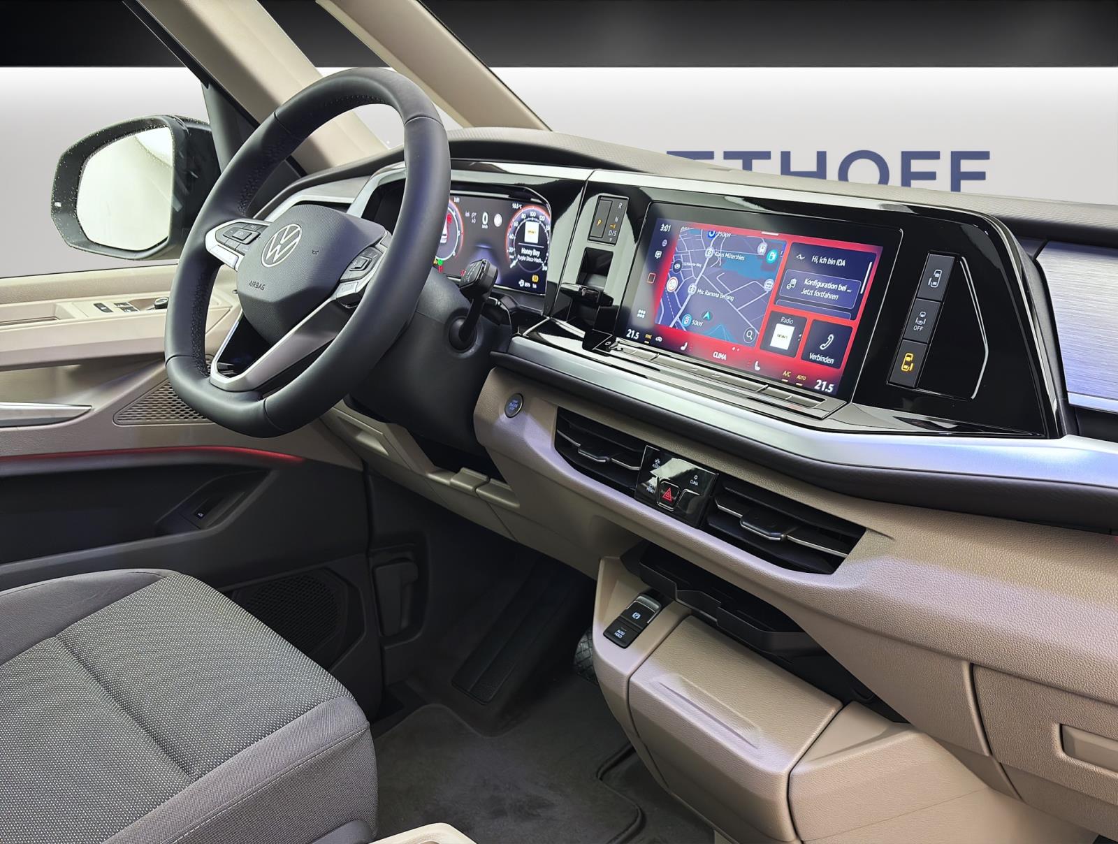 Volkswagen T7 Multivan 2.0 TDI DSG LIFE PANO NAVI KAMERA AHK