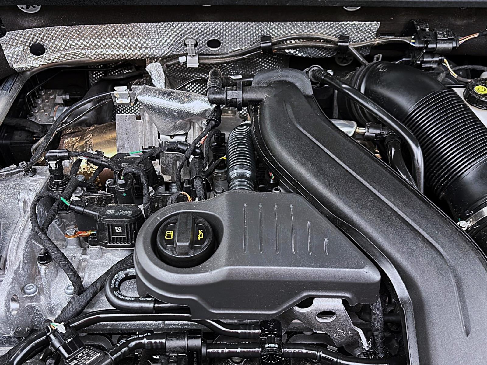 Volkswagen Golf 1.5 TSI LIFE AHK NAVI SITZHZG GRA