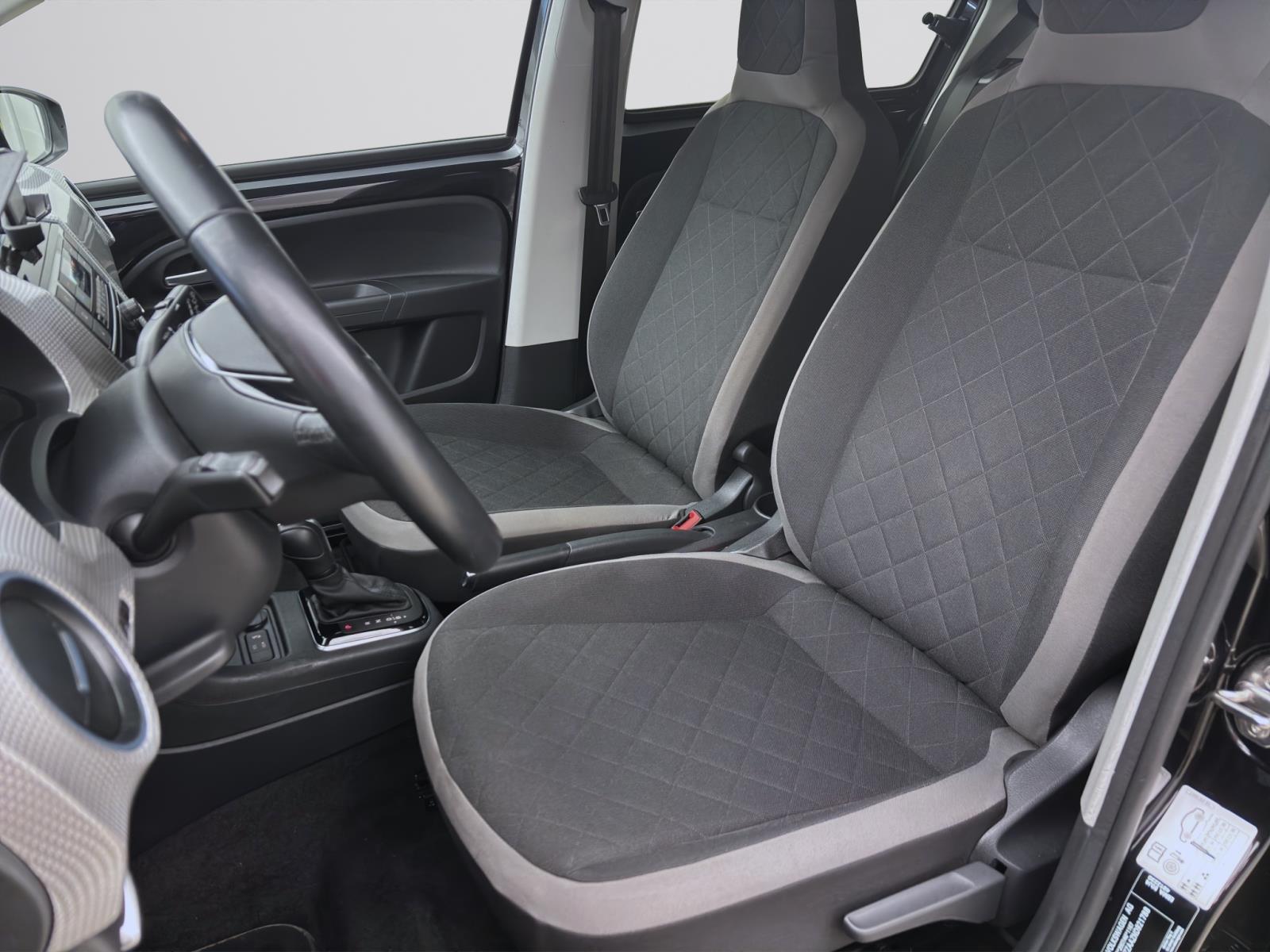 Volkswagen e-up! MAX CCS KAMERA SITZHZG GRA PDC DAB+