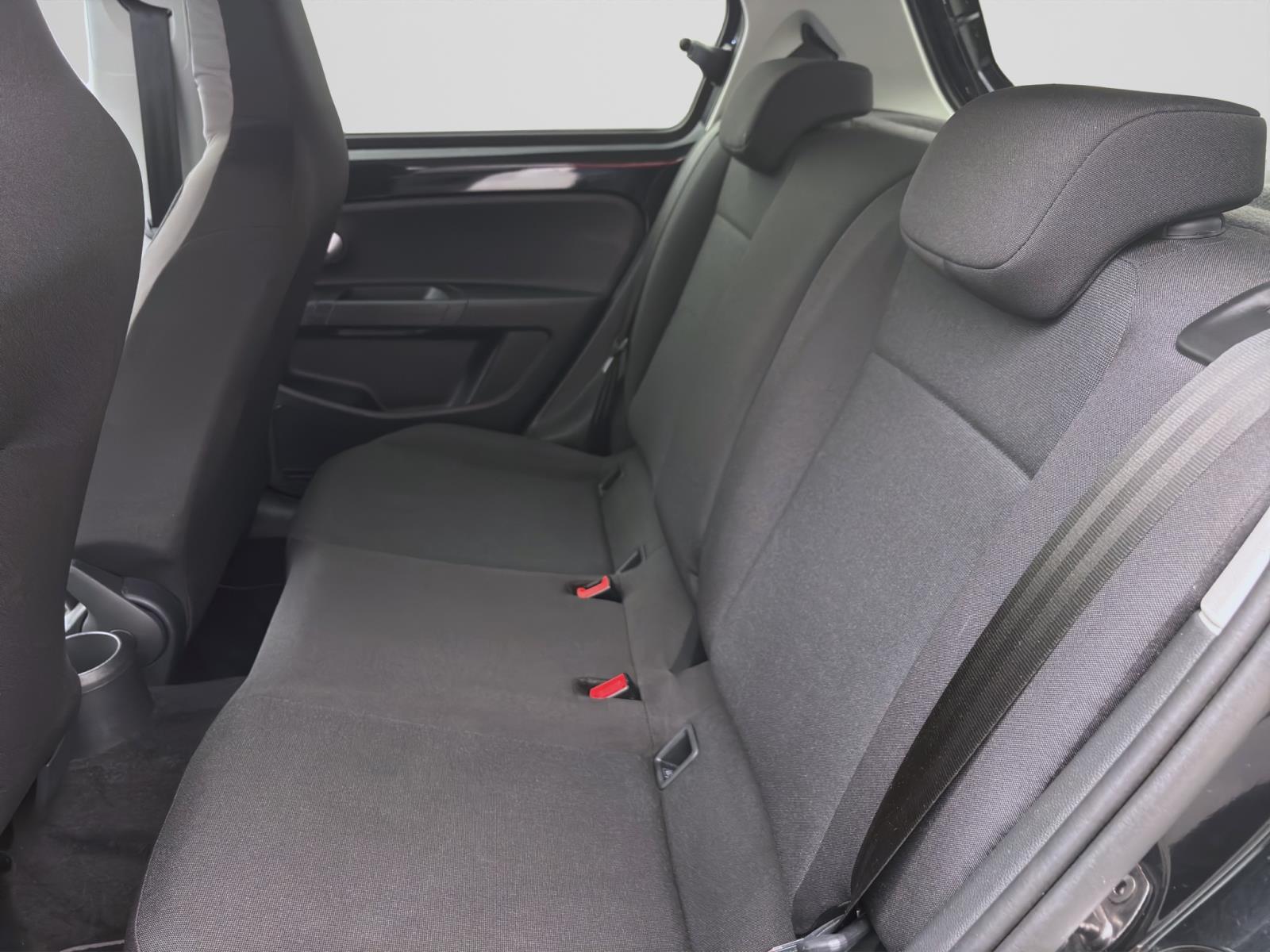 Volkswagen e-up! MAX CCS KAMERA SITZHZG GRA PDC DAB+