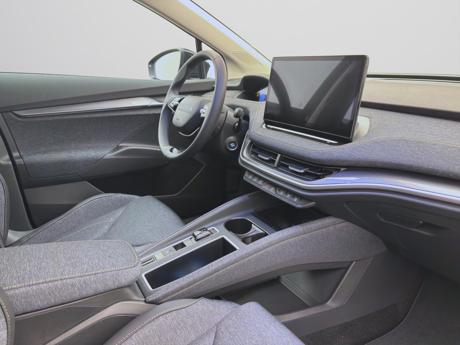 Skoda Elroq 50 TOUR NAV KAM SHZ LED 19 WINTER-P. SPURWECHSEL