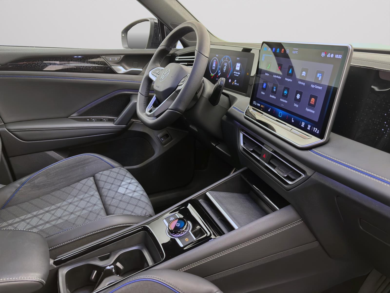 Bild 16: Volkswagen Tiguan 2.0 TDI DSG R-LINE STDHZG AHK NAVI LM19