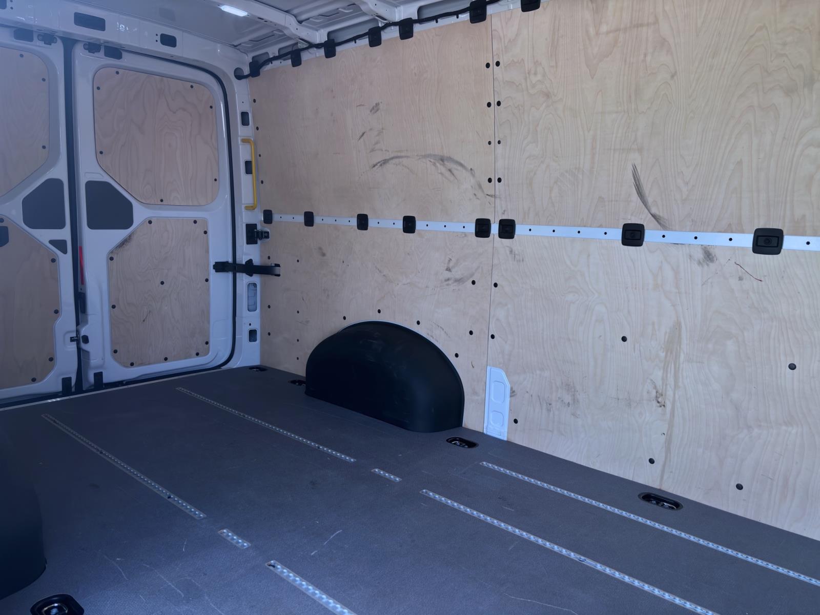 Volkswagen Crafter Kasten 35 TDI MITTEL ND NAVI KAMERA PDC
