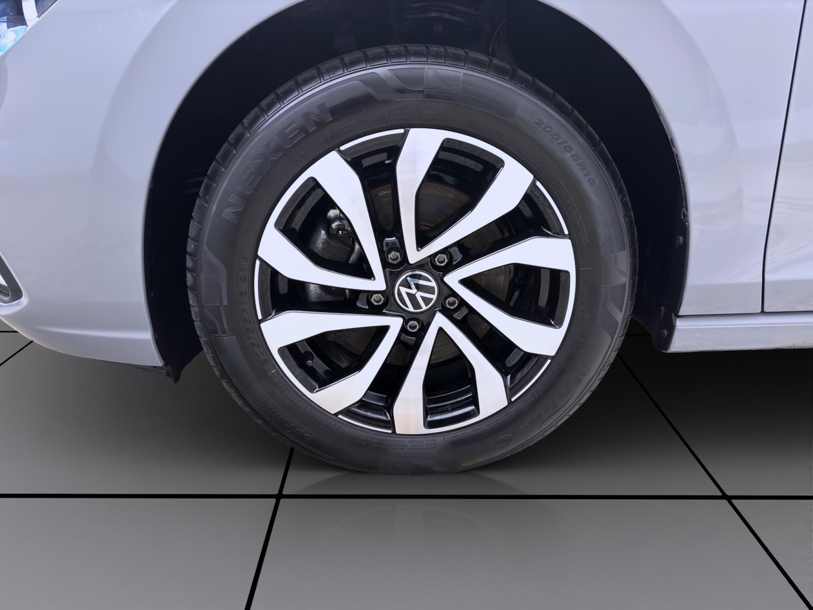 Volkswagen Golf 2.0 TDI ACTIVE NAVI KLIMA PDC SITZHZG