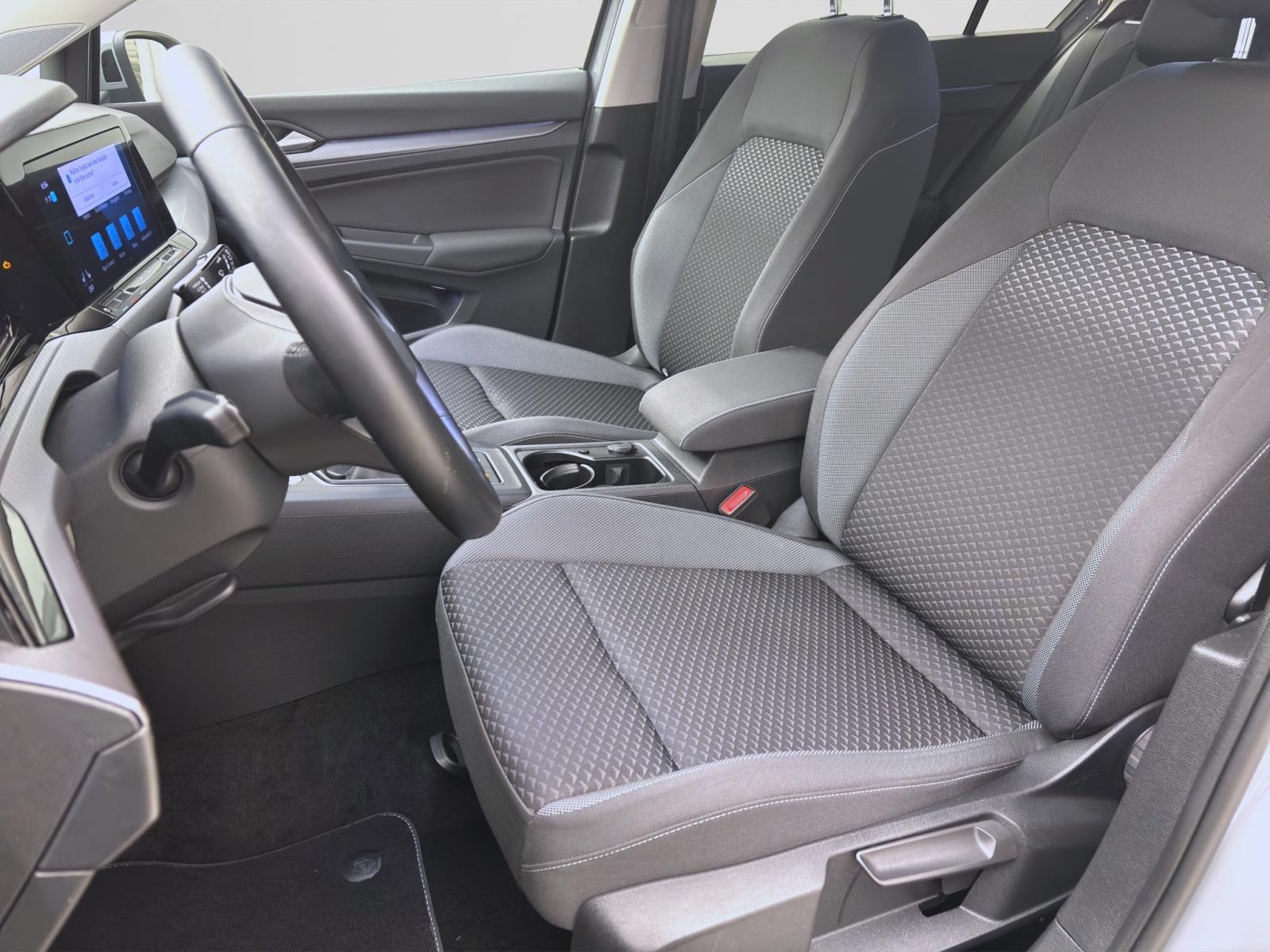 Volkswagen Golf 2.0 TDI ACTIVE NAVI KLIMA PDC SITZHZG
