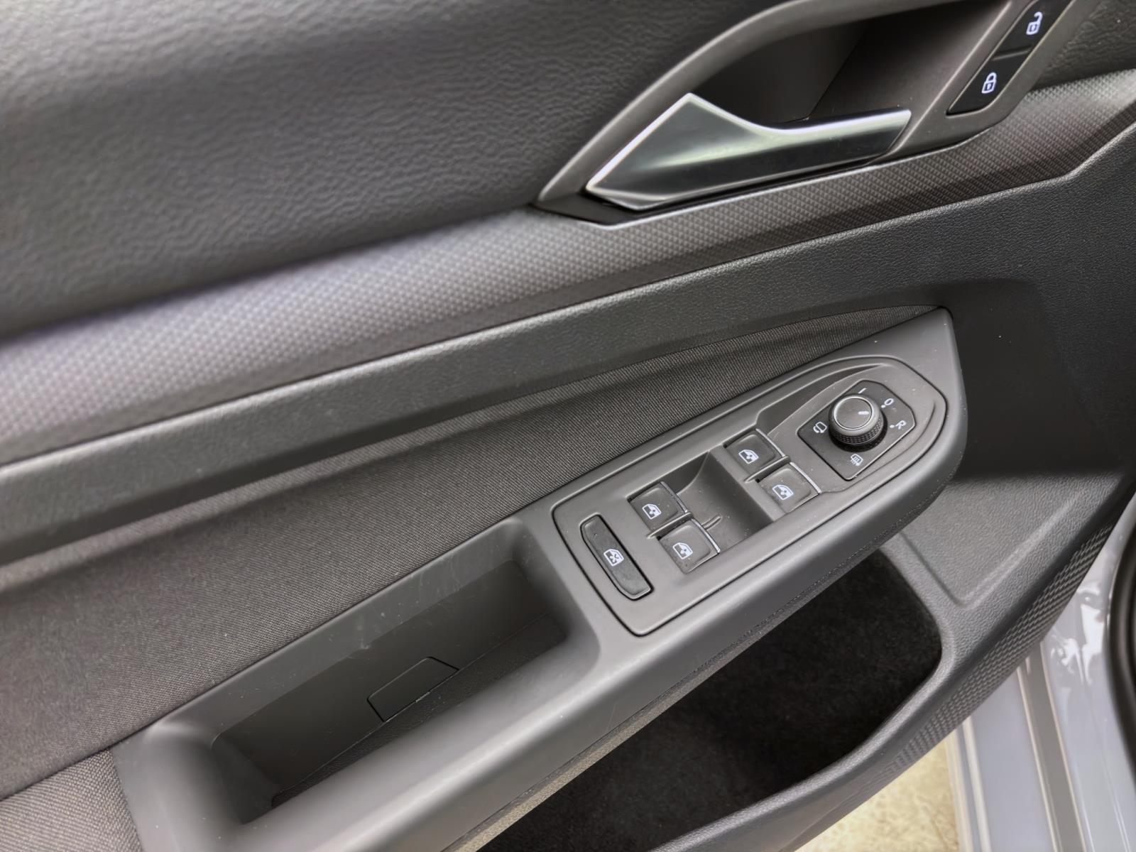 Volkswagen Golf 2.0 TDI ACTIVE NAVI KLIMA PDC SITZHZG