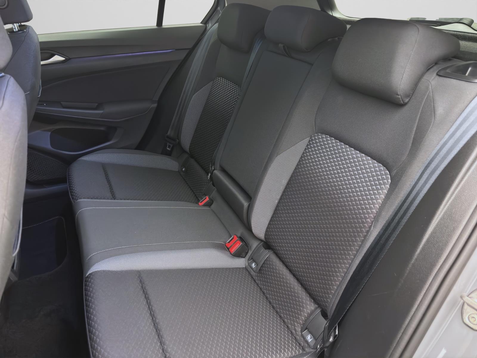 Volkswagen Golf 2.0 TDI ACTIVE NAVI KLIMA PDC SITZHZG