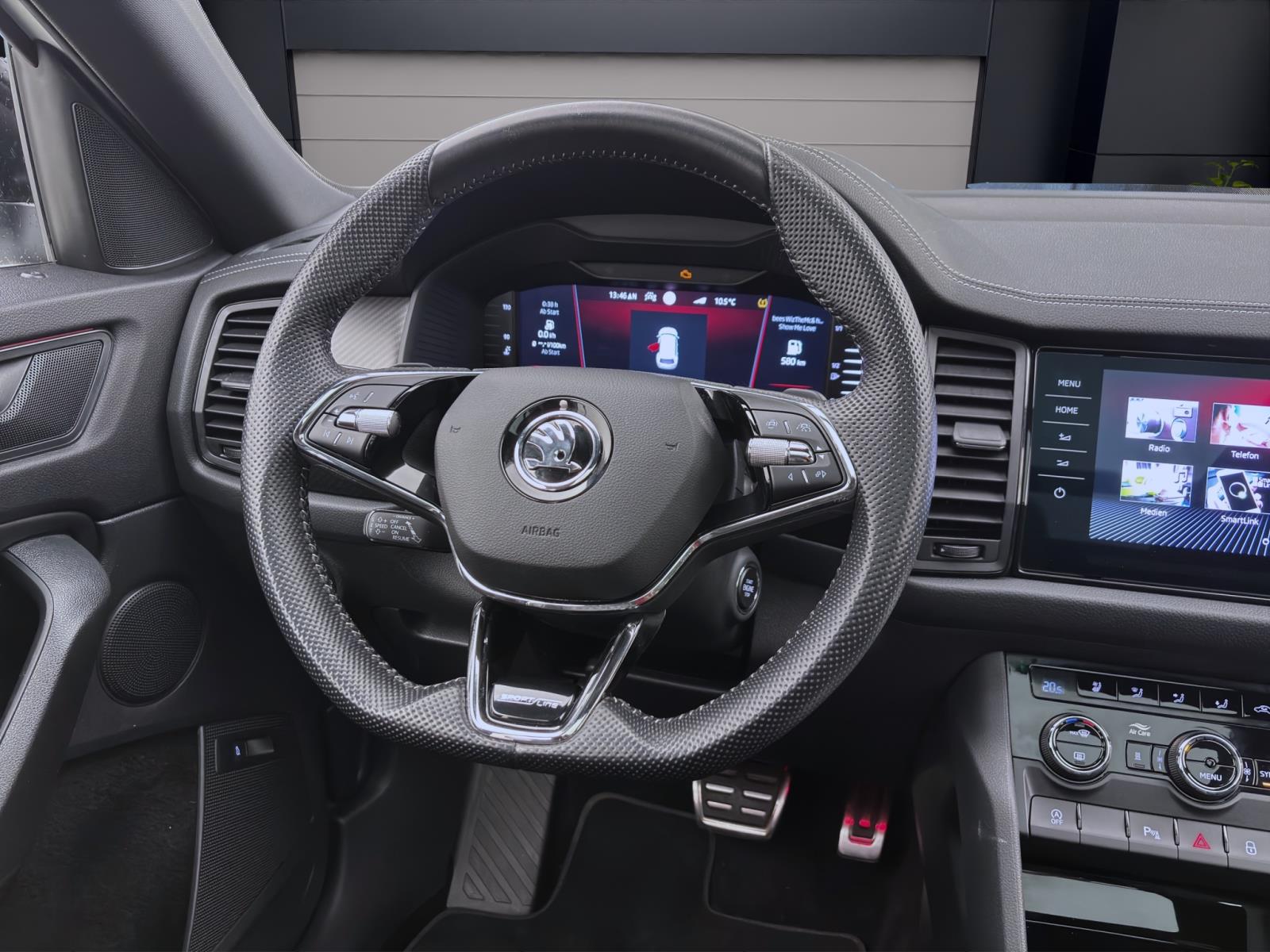 Skoda Kodiaq 2.0 TDI DSG 4x4 SPORTLINE STANDHZG PANO AHK NAVI
