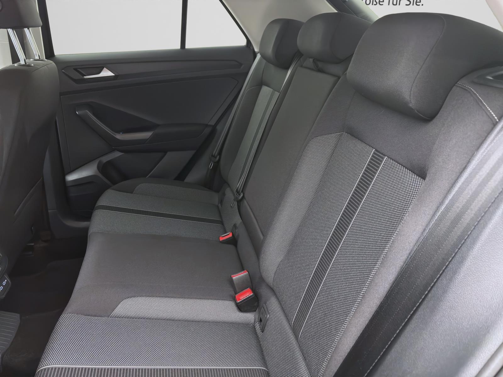 Volkswagen T-Roc 1.0 TSI LIFE NAVI LED PDC LM16
