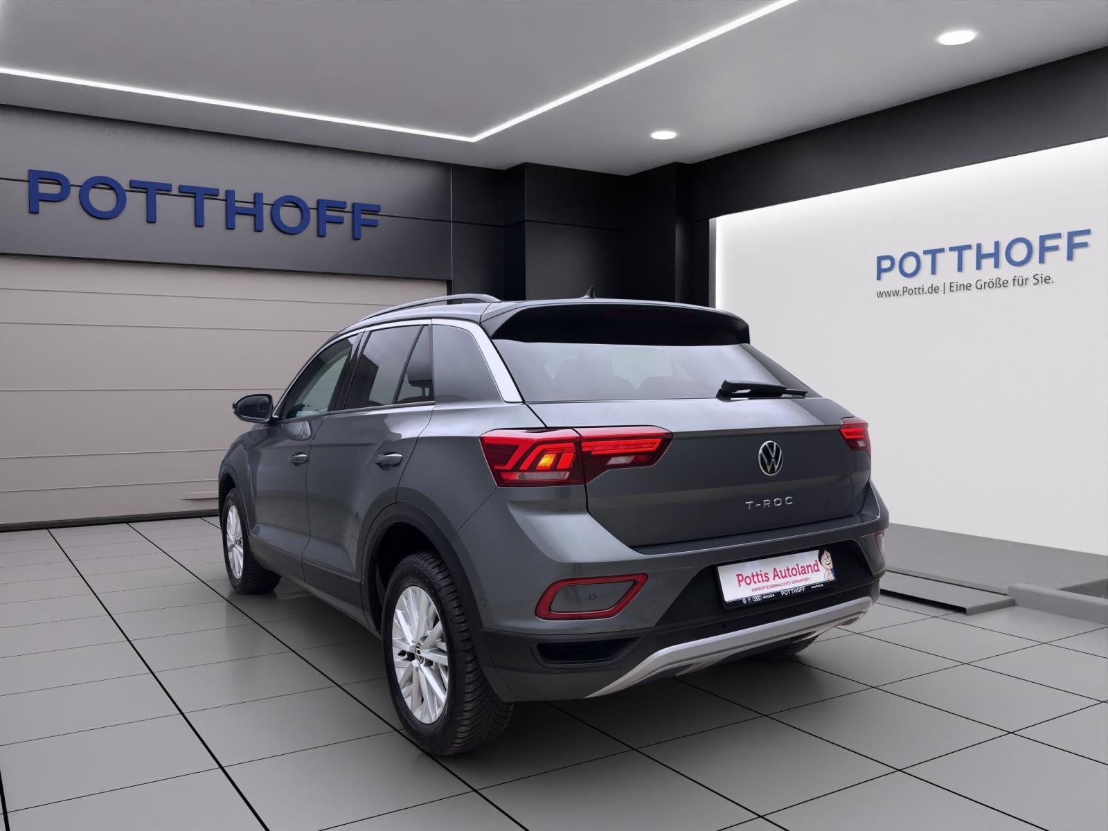 Volkswagen T-Roc 1.0 TSI LIFE NAVI KLIMA PDC LED