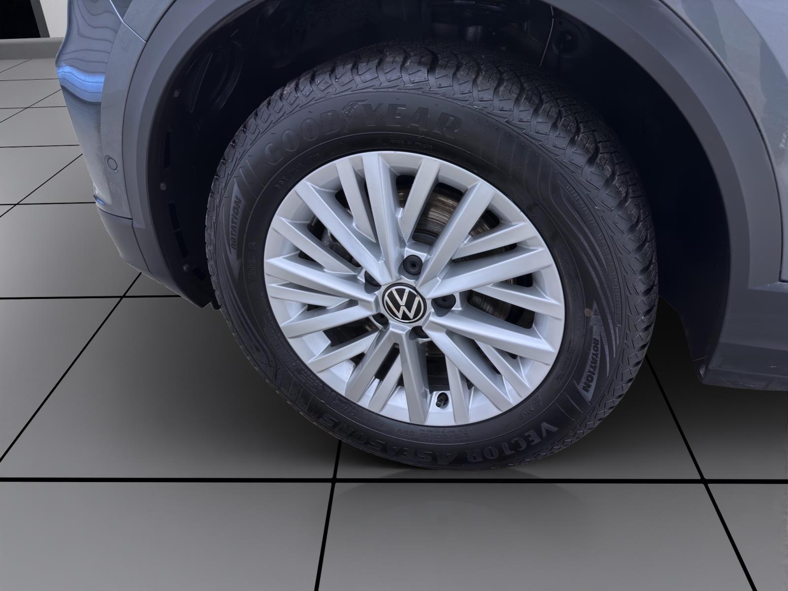 Volkswagen T-Roc 1.0 TSI LIFE NAVI KLIMA PDC LED