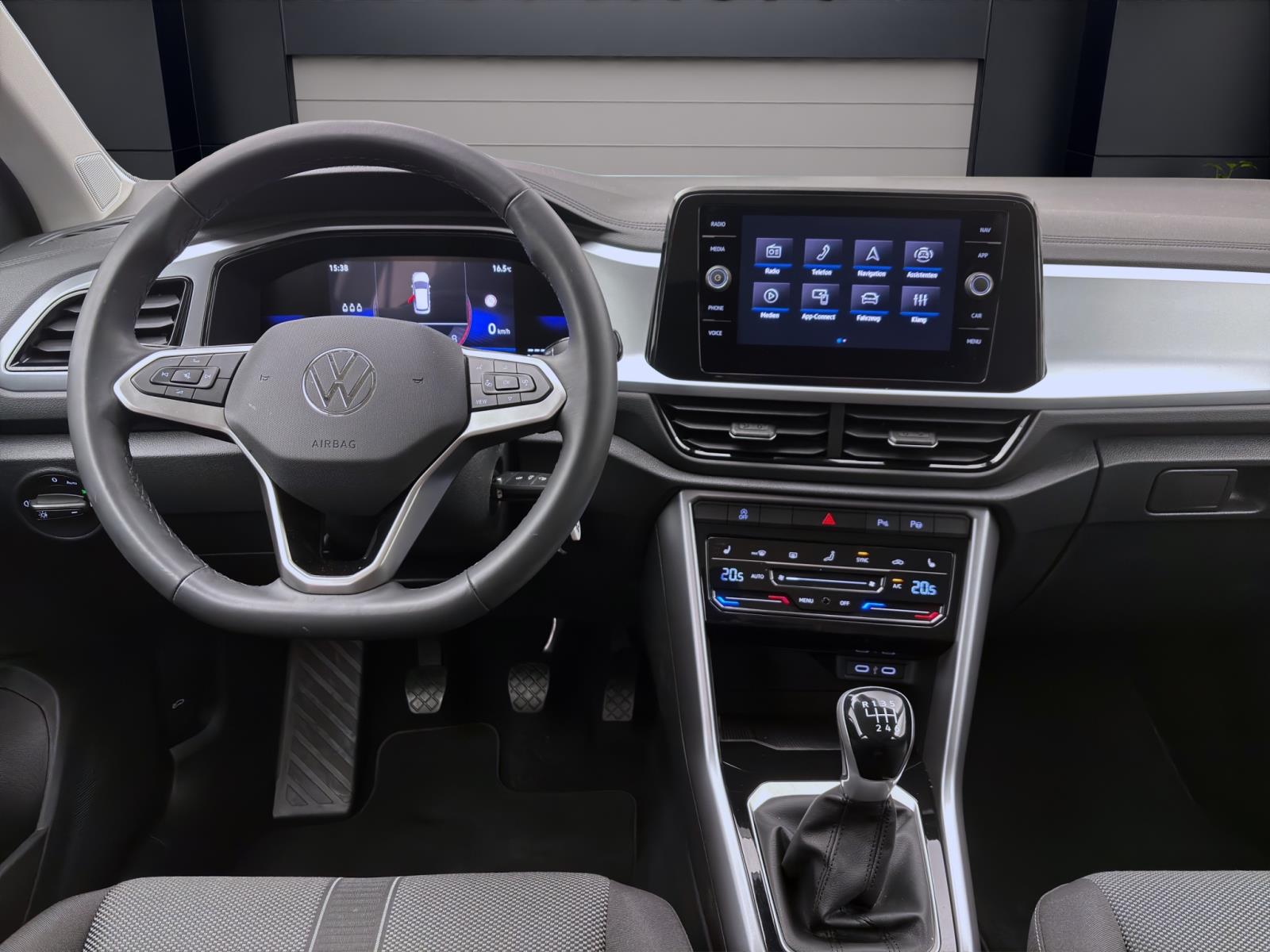 Volkswagen T-Roc 1.0 TSI LIFE NAVI PDC LED KLIMA