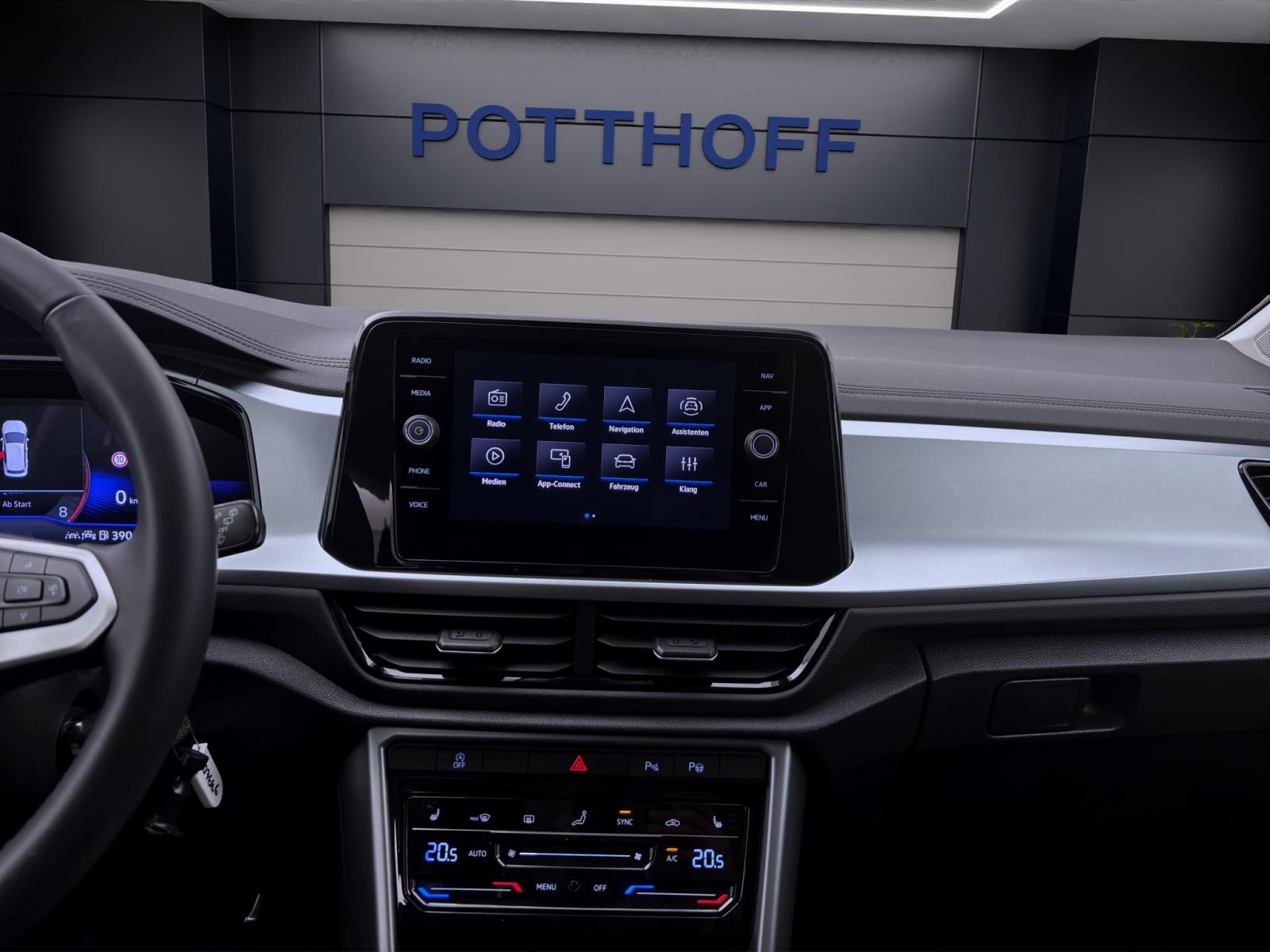 Volkswagen T-Roc 1.0 TSI LIFE NAVI PDC LED KLIMA