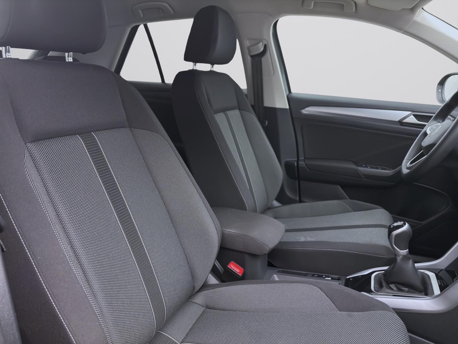 Volkswagen T-Roc 1.0 TSI LIFE NAVI PDC LED KLIMA