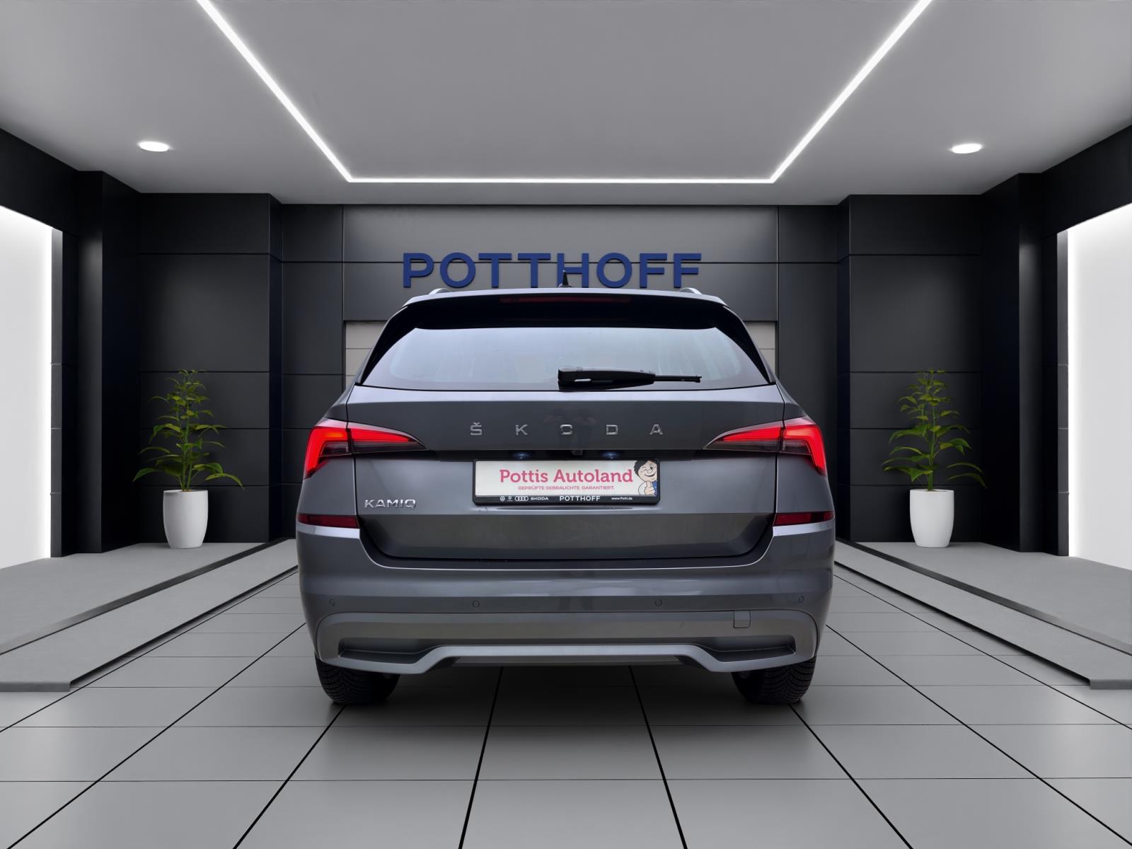 Skoda Kamiq 1.5 TSI DSG STYLE KAMERA PDC KLIMA ACC
