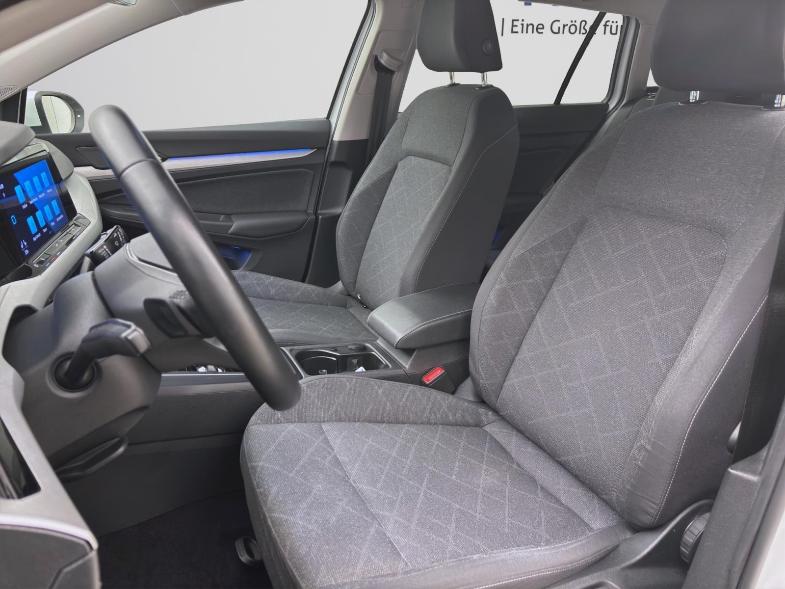 Volkswagen Golf Variant 2.0 TDI DSG LIFE NAVI ACC KAMERA LED