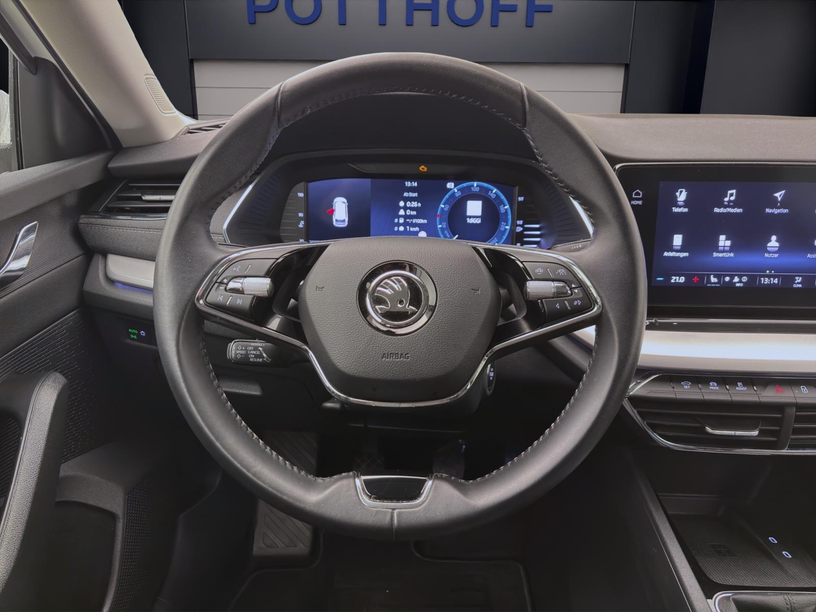 Skoda Octavia Combi 2.0 TDI STYLE NAVI KLIMA PDC LED