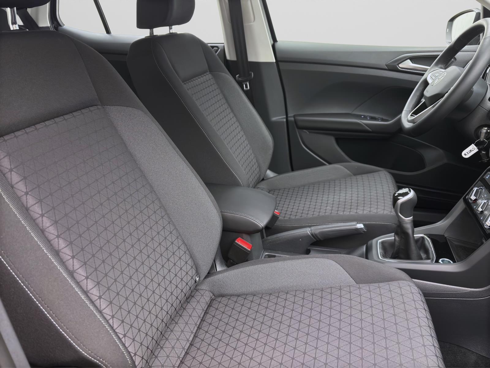 Volkswagen T-Cross 1.0 TSI LIFE SITZHZG PDC LM16 KLIMA