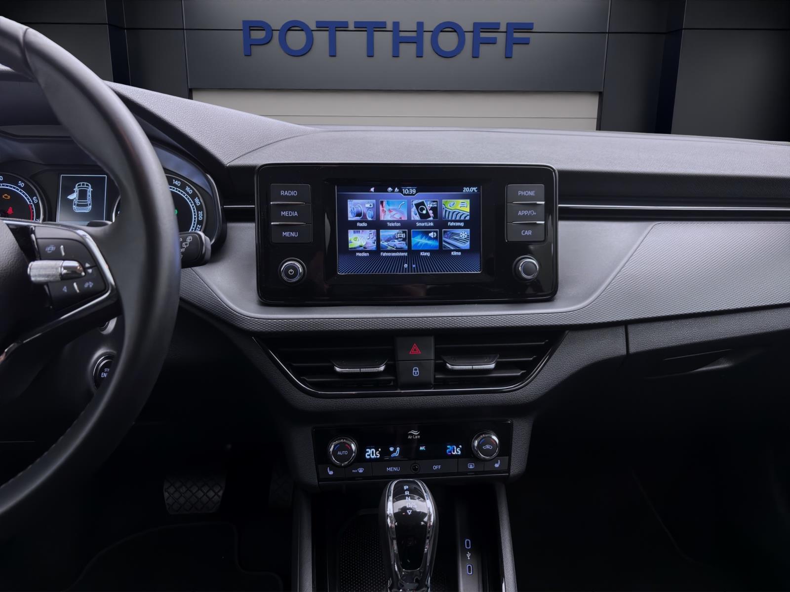 Skoda Kamiq 1.0 TSI DSG AMBITION KLIMA PDC LED SITZHZG