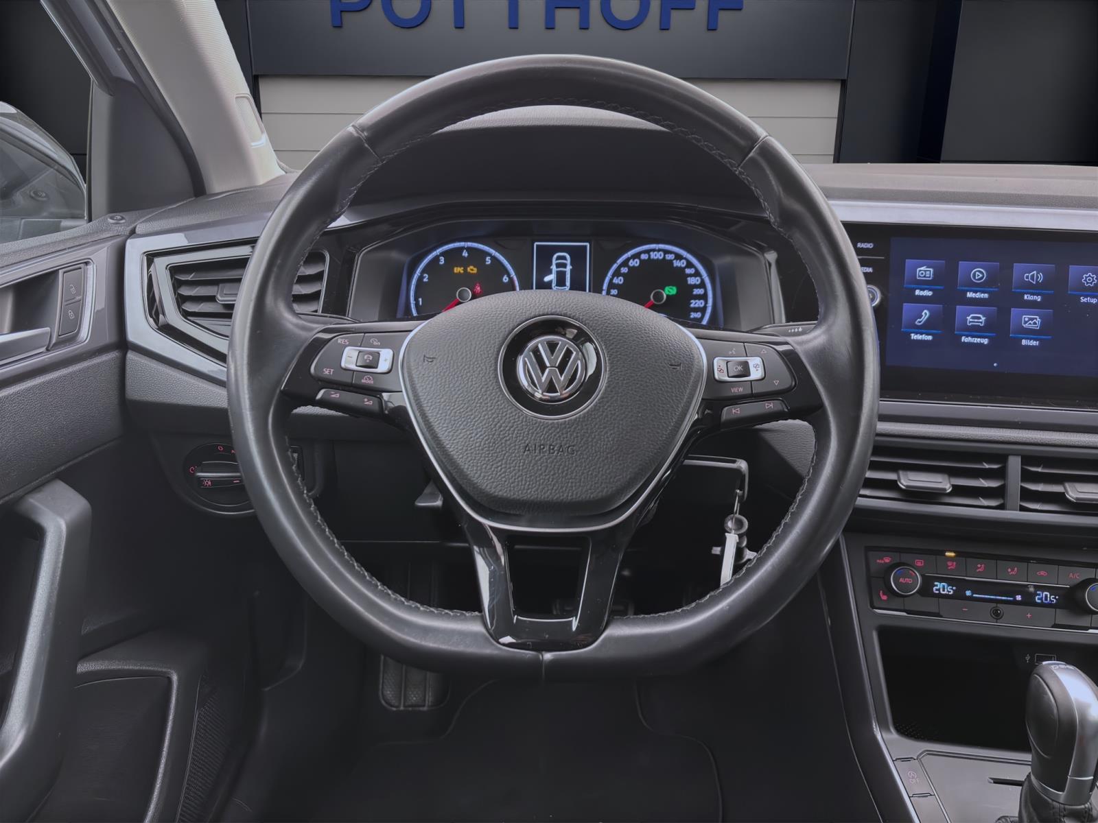 Volkswagen Polo 1.0 TSI DSG IQ.DRIVE KLIMA PDC SITZHZG