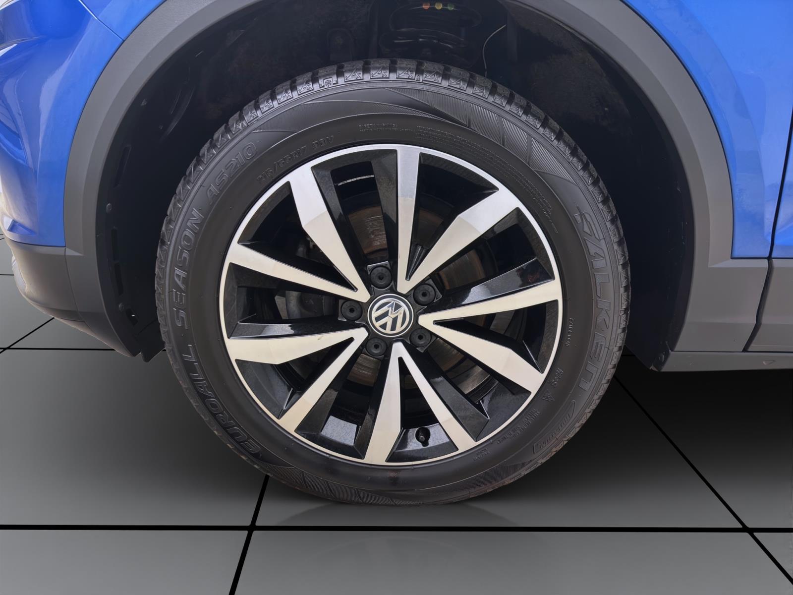 Volkswagen T-Roc 1.5 TSI STYLE NAVI PDC SITZHZG KLIMA