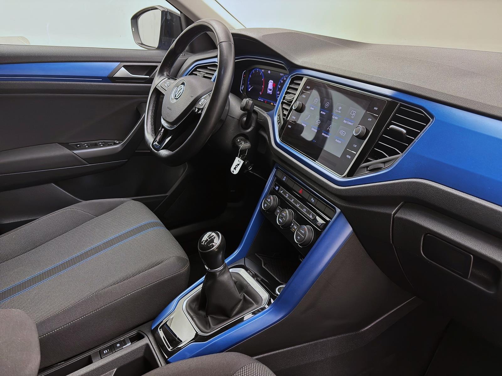 Volkswagen T-Roc 1.5 TSI STYLE NAVI PDC SITZHZG KLIMA