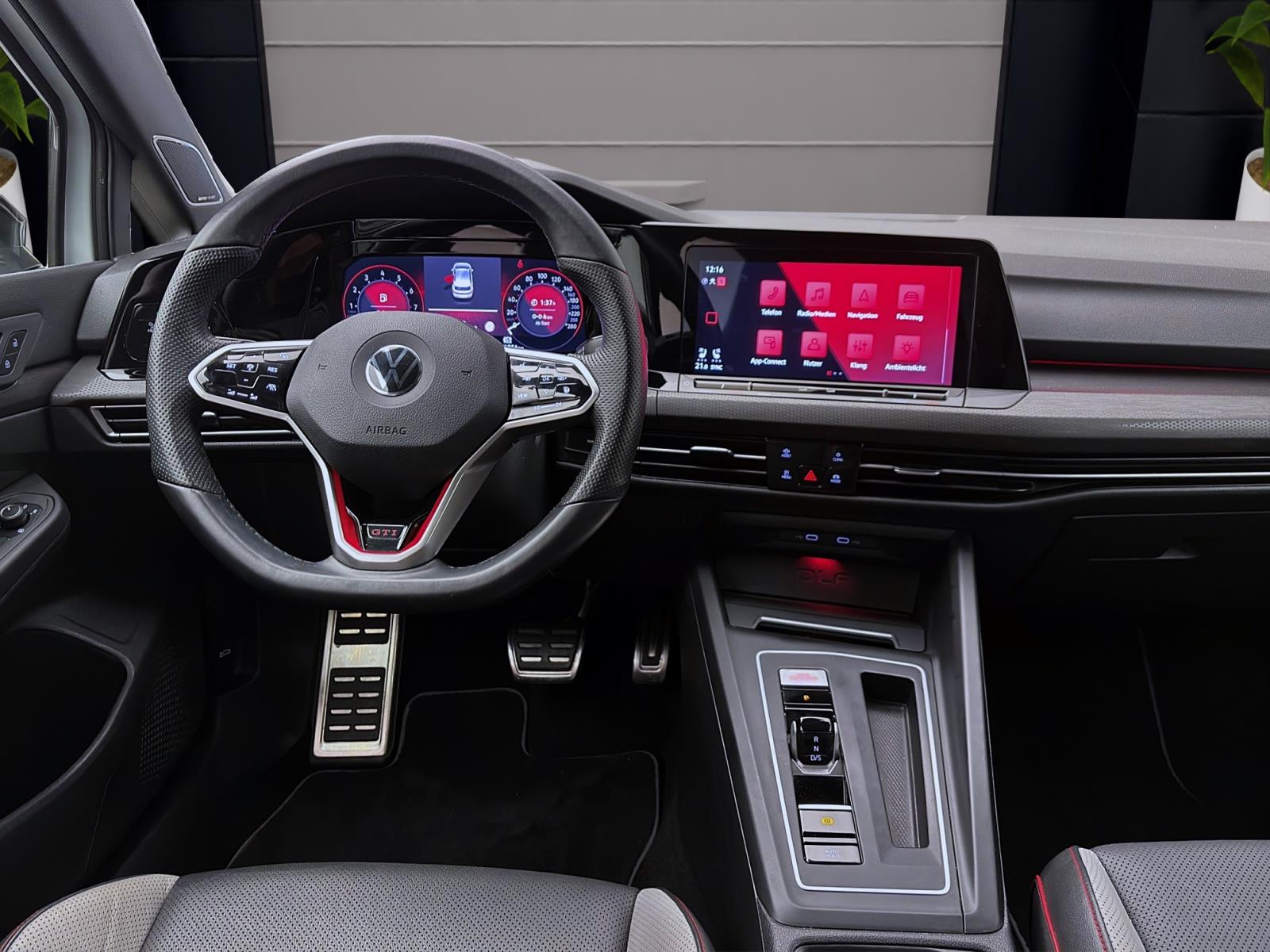 Volkswagen Golf GTI STDHZG LEDER LM19 NAVI